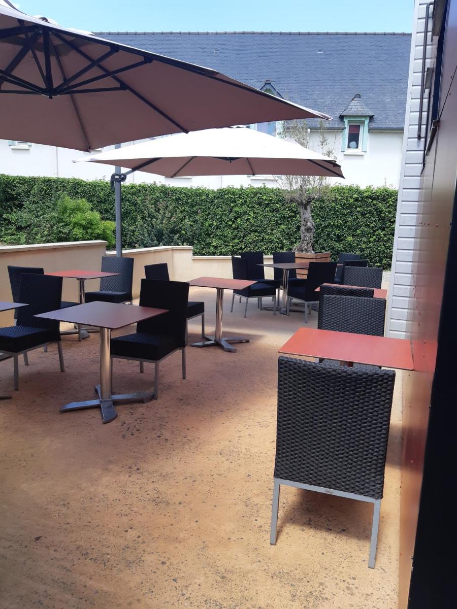 outdoor BBQ area