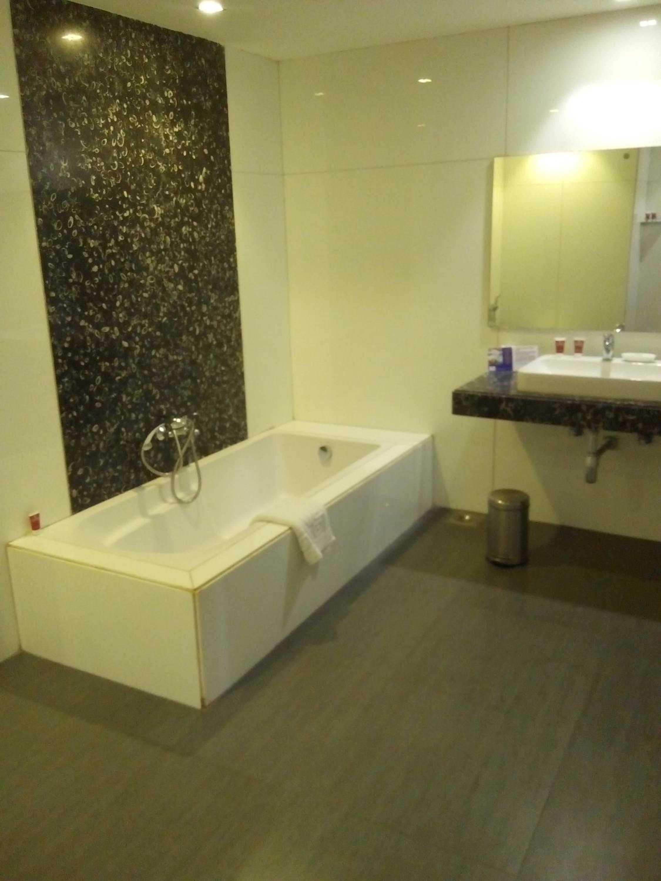 Top3 Lords Resort Bhavnagar