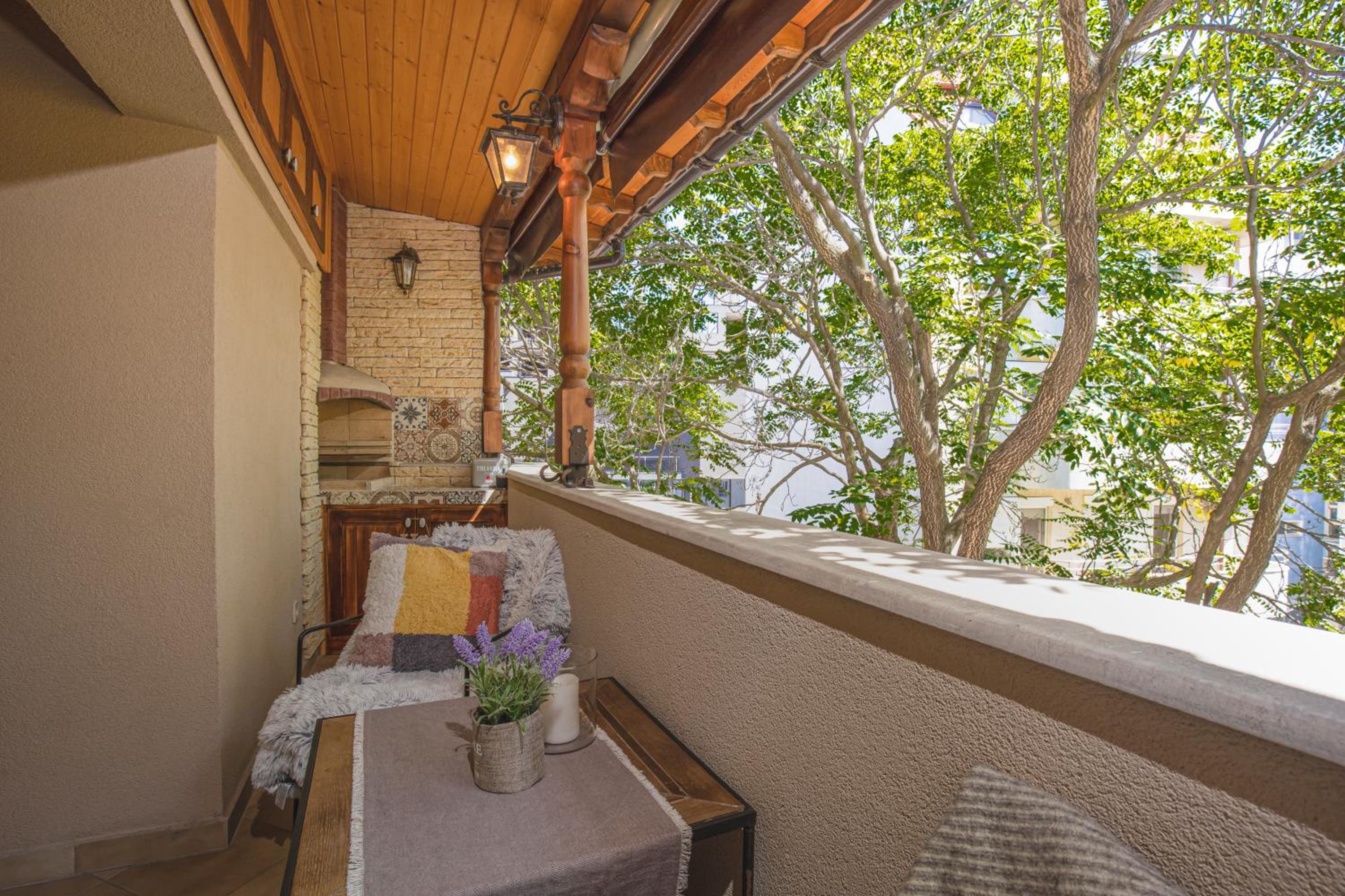 Stylish 1BD Flat with a terrace near the centre of Plovdiv by Flat Mаnager view 4