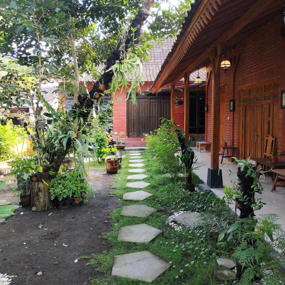 Dapur ethnic guesthouse view 2