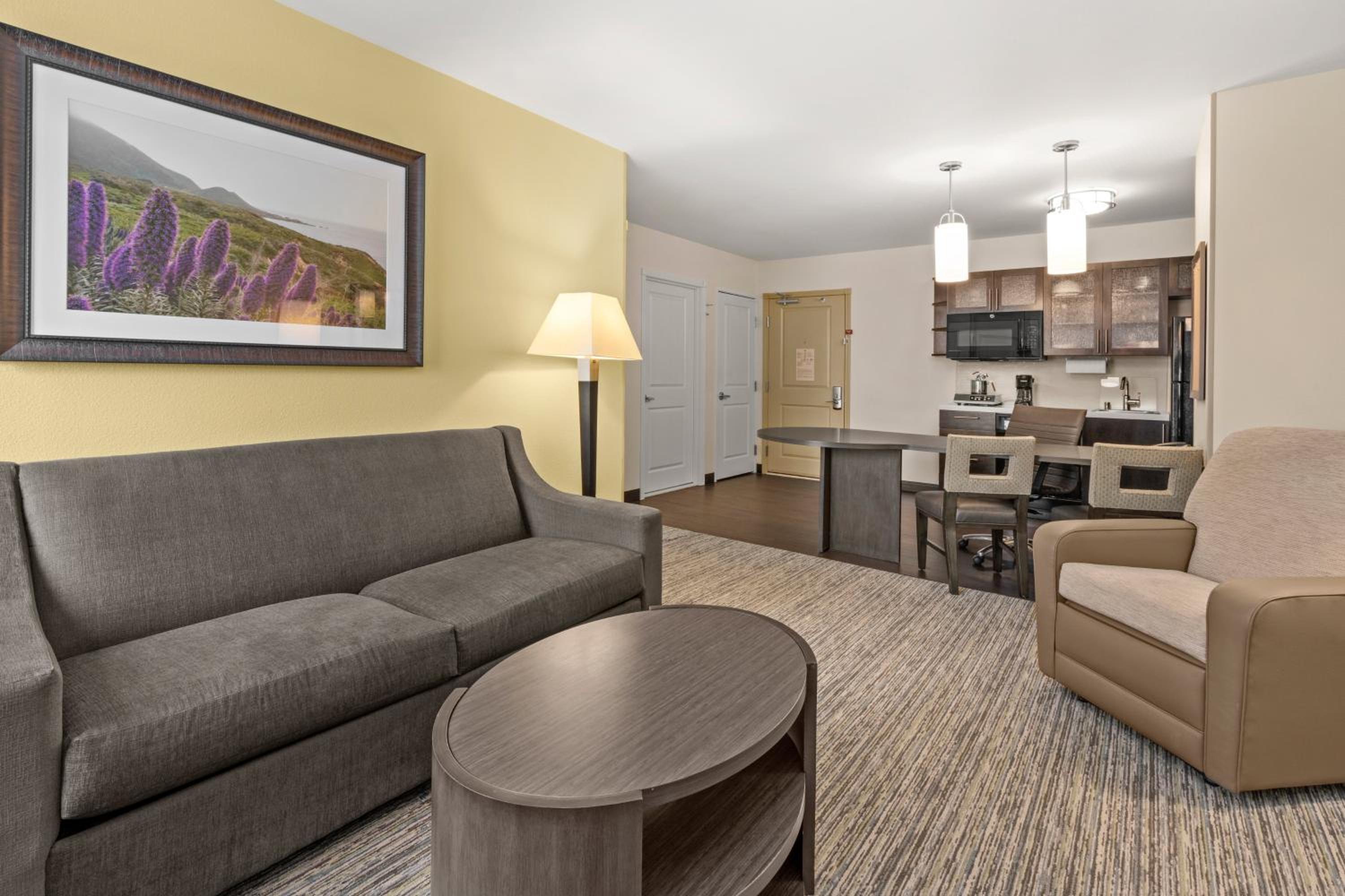 Fairbanks Vacations - Candlewood Suites - Fairbanks, an IHG Hotel - Property Image 29