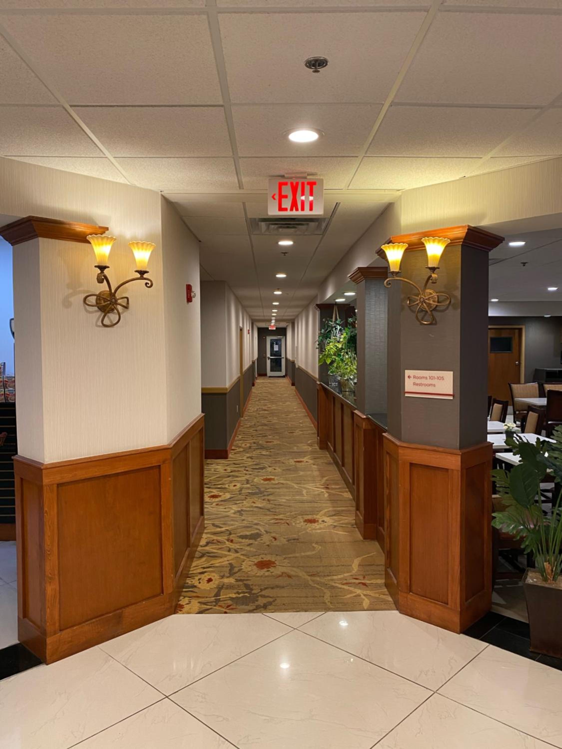 Hawthorn Extended Stay by Wyndham Kingsland view 2