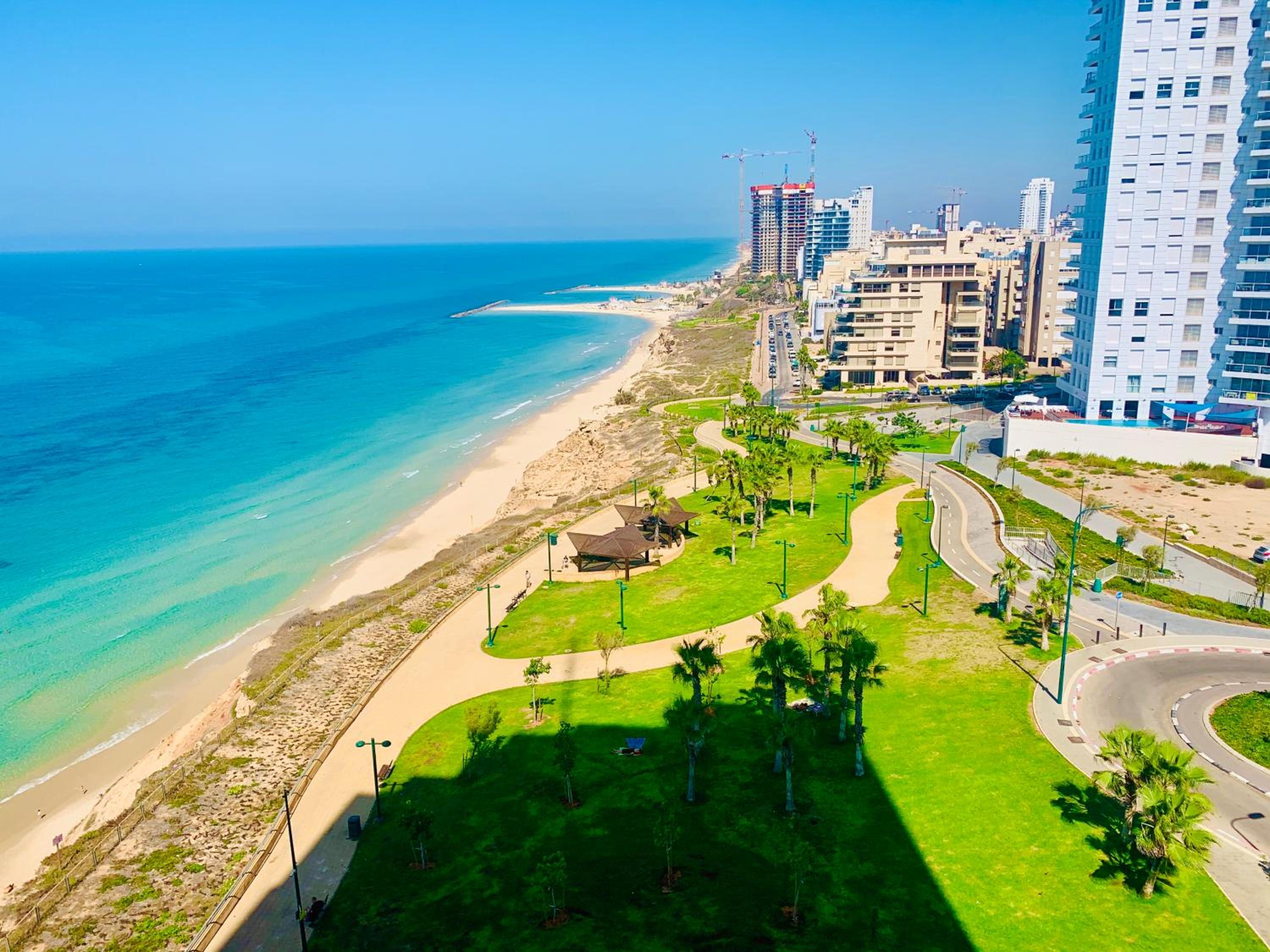 Sea Breeze Apartments