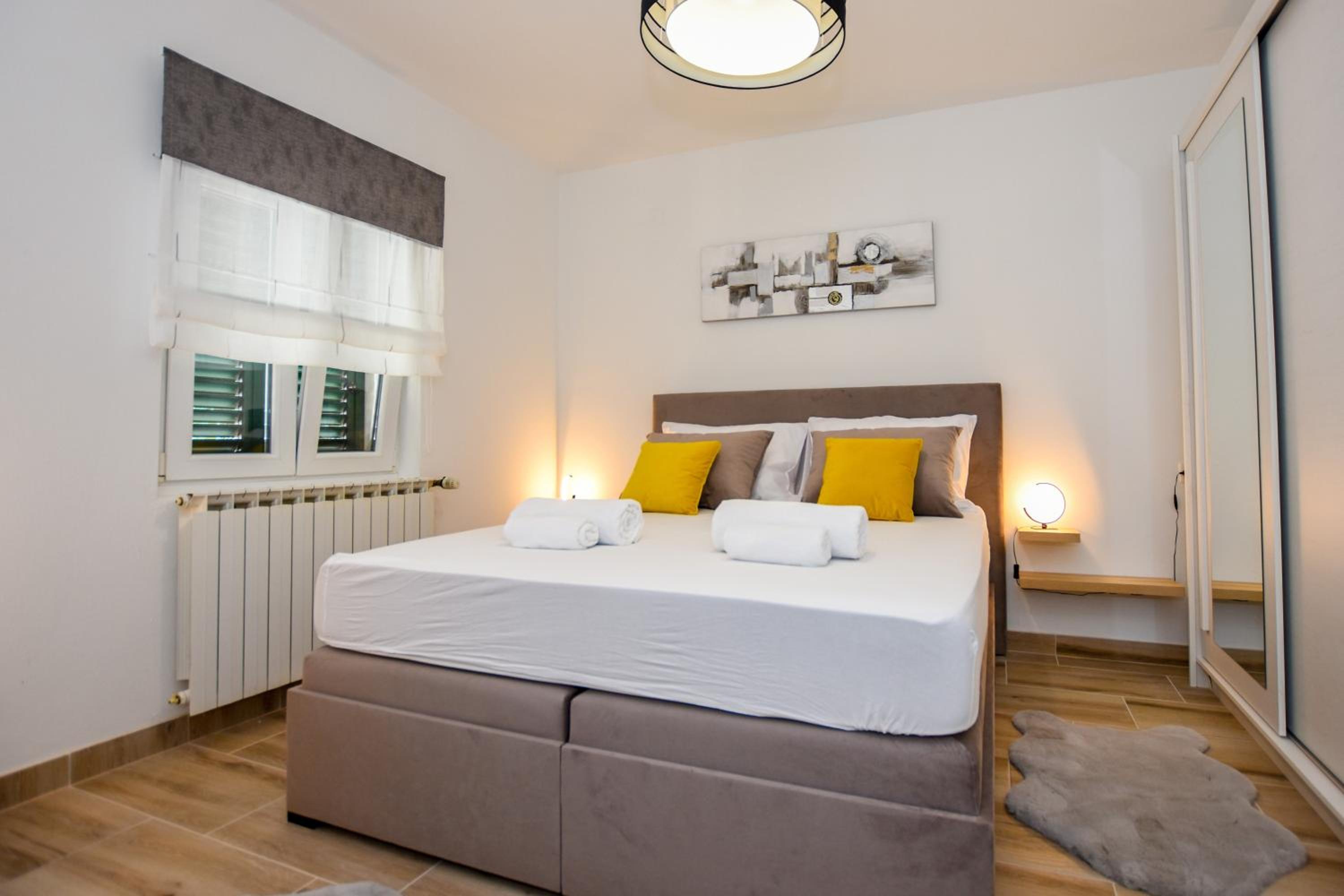 Photo 64