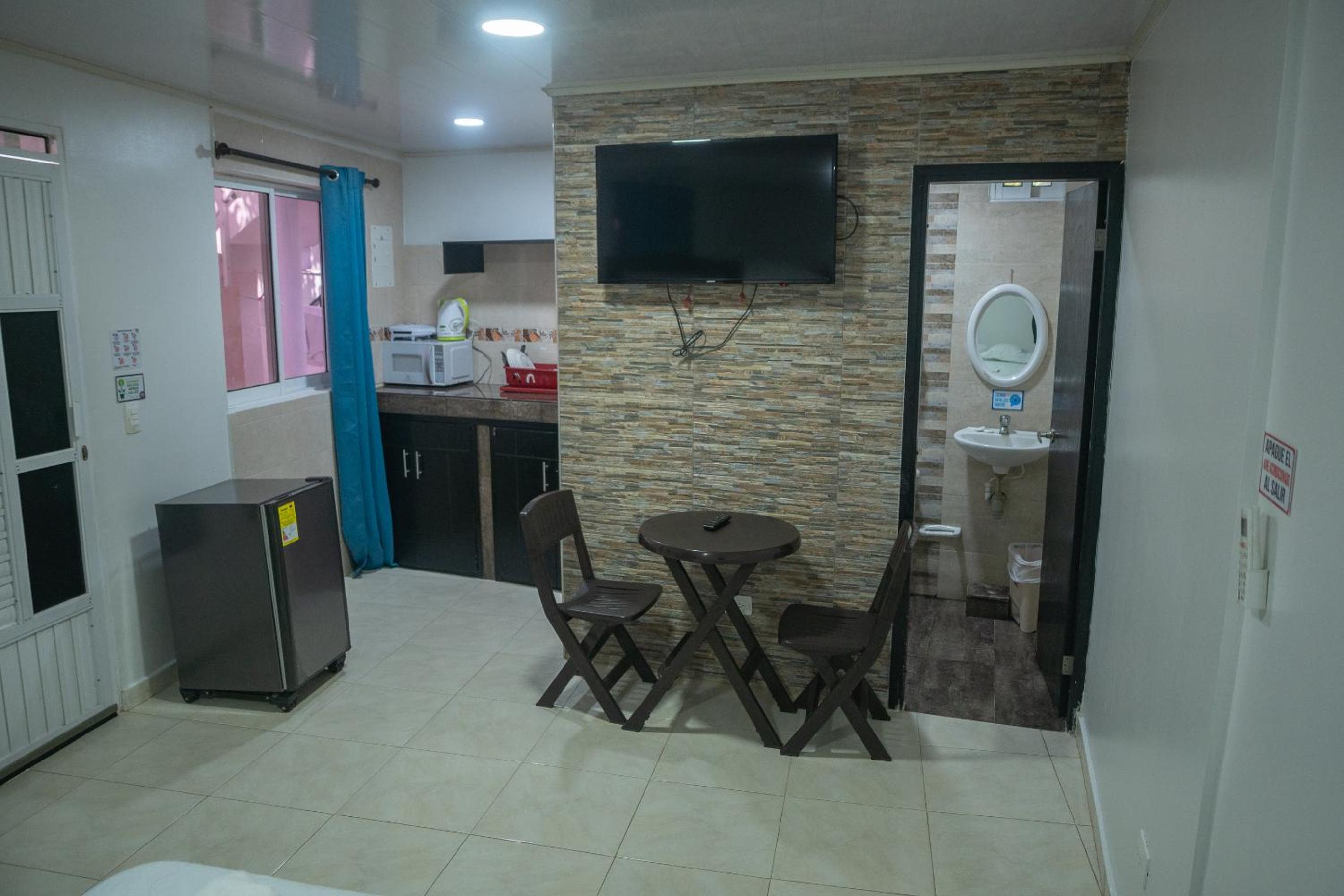 Rocky Cay Lodging