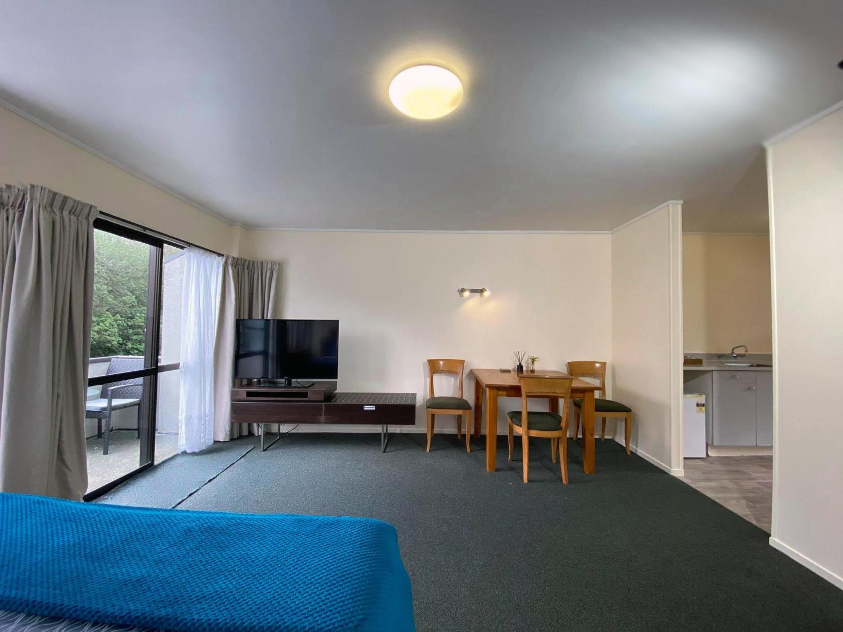Pembrooke Motor Lodge view 4