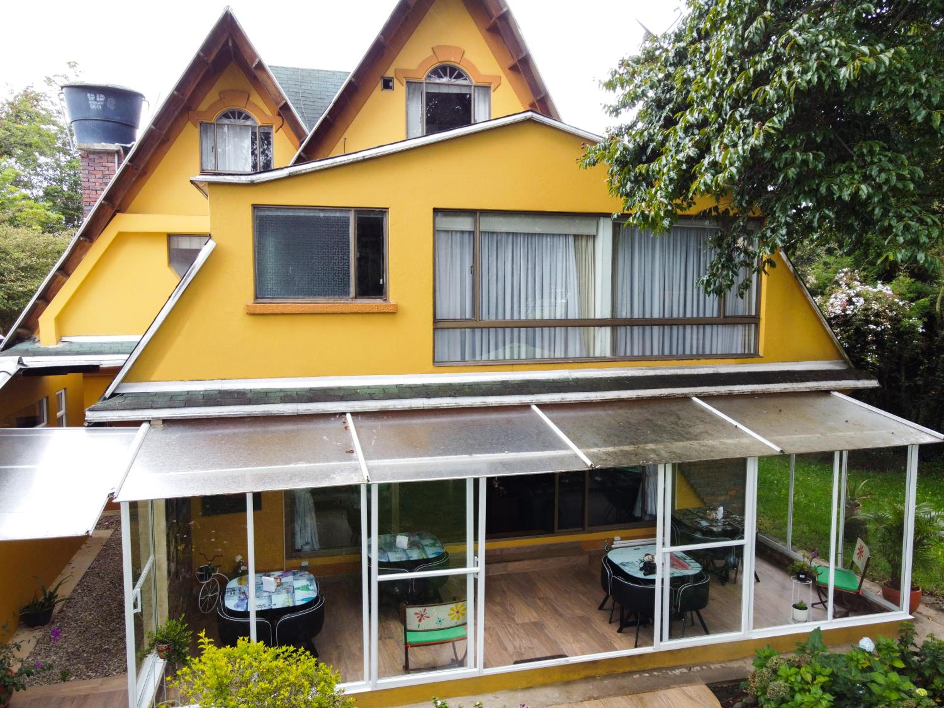 Hotel Casa Iris