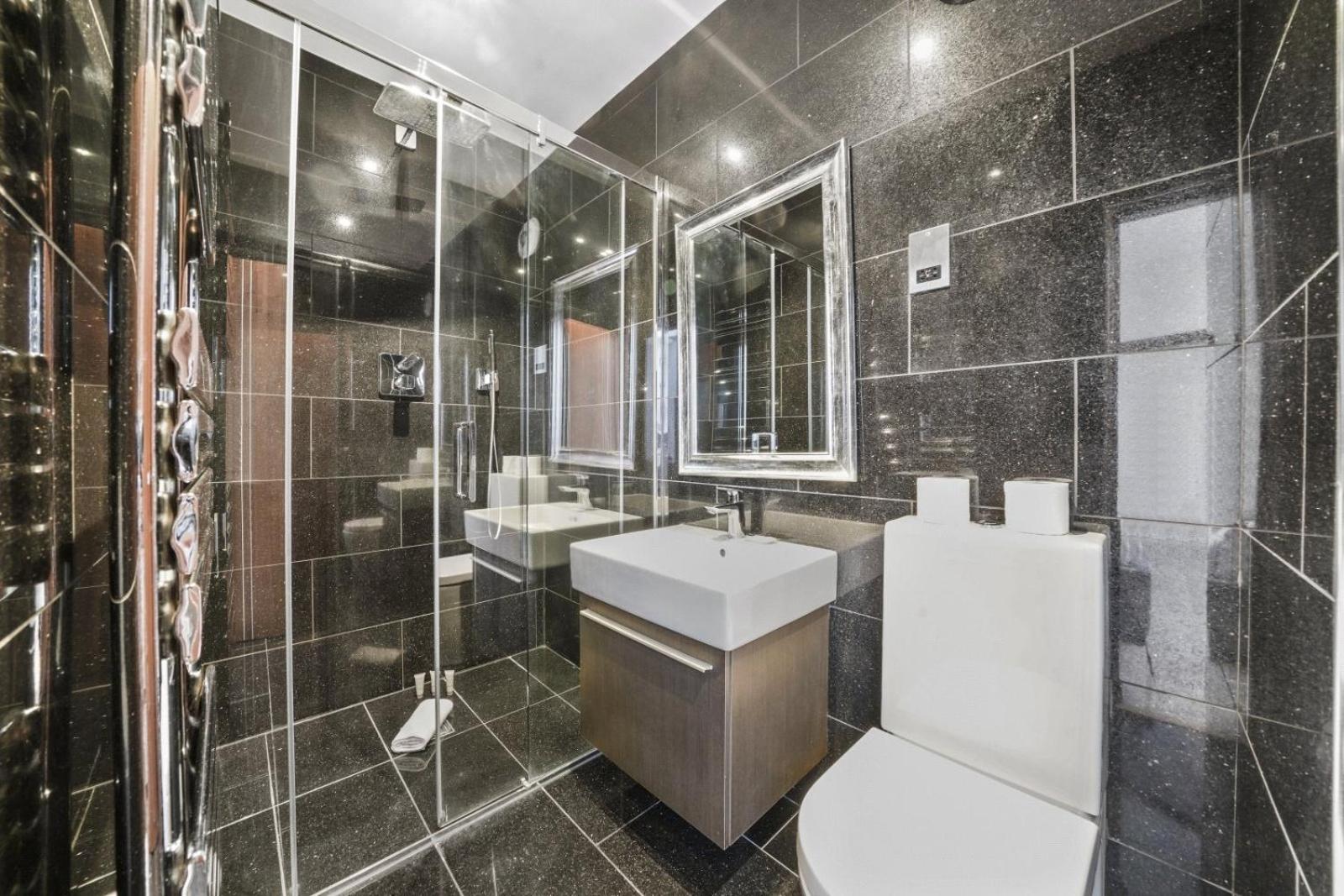 ARCORE London Premium Apartments Shaftesbury Avenue