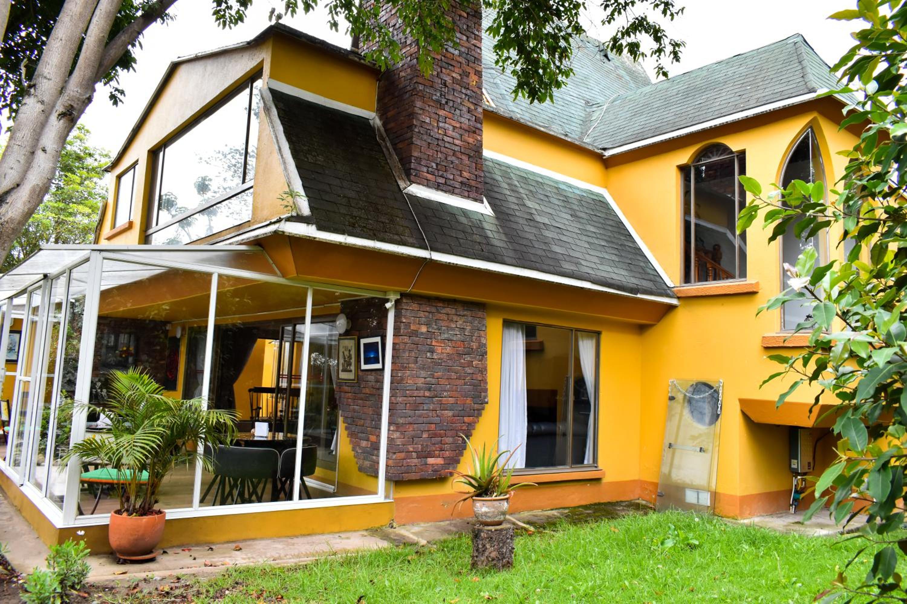 Hotel Casa Iris