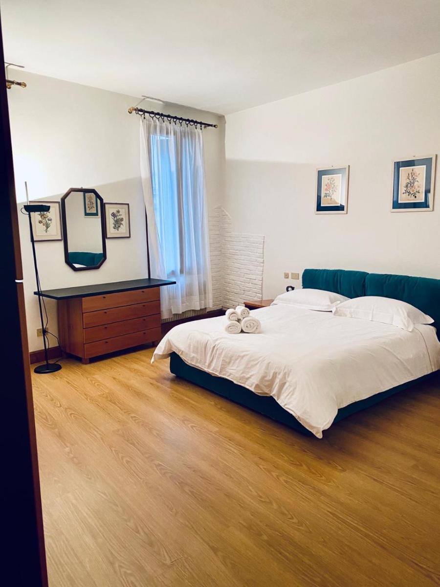 Hesperia Apartment