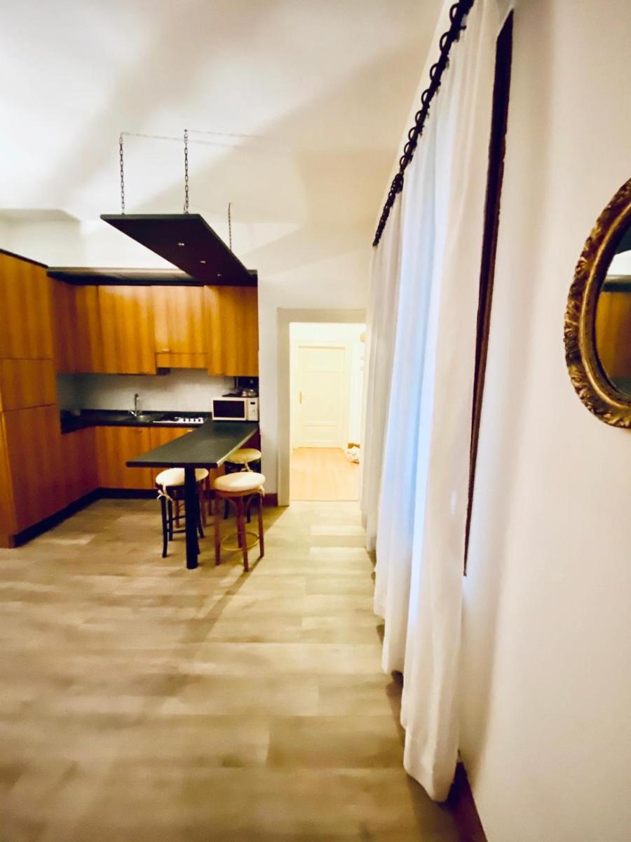 Hesperia Apartment