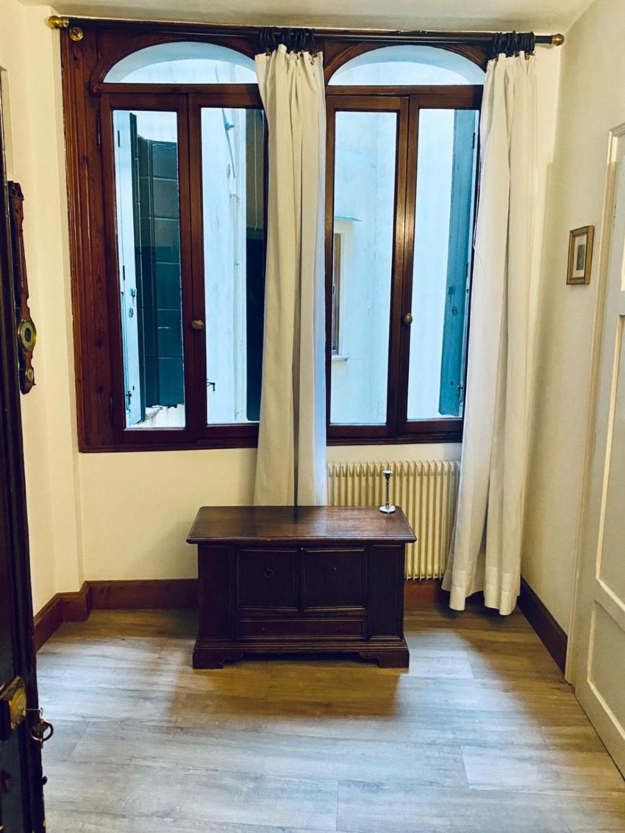 Hesperia Apartment