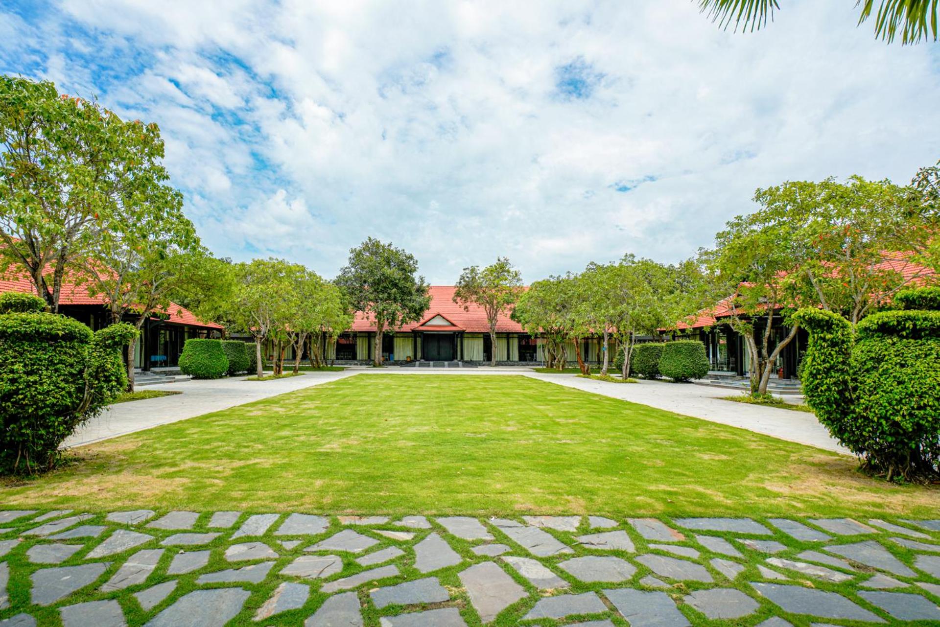 Seava Ho Tram Beach Resort