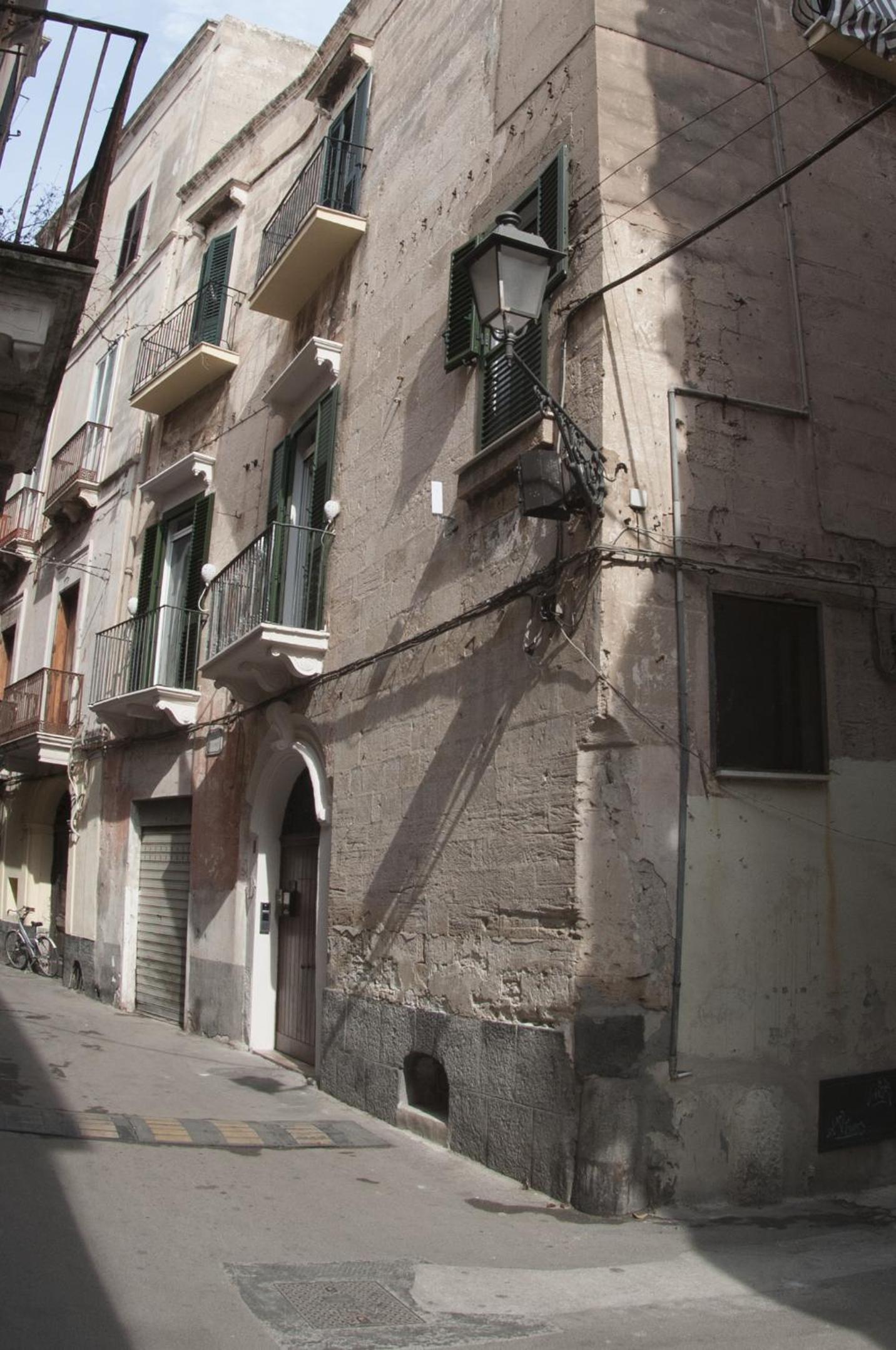 La Serva Padrona view 4