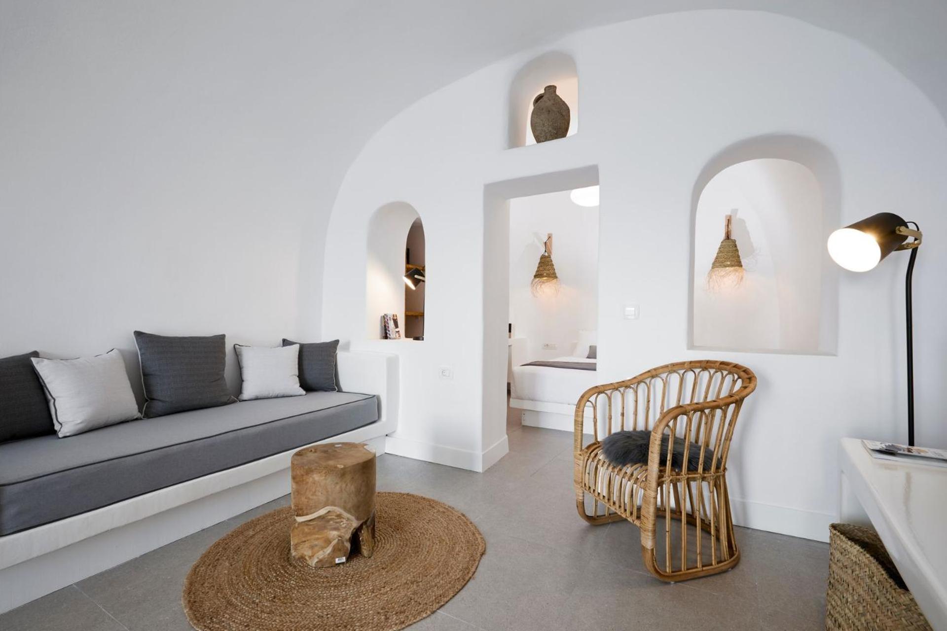 Luxury Santorini Villa Superior Cave Villa Outdoor Hot Tub photo 3
