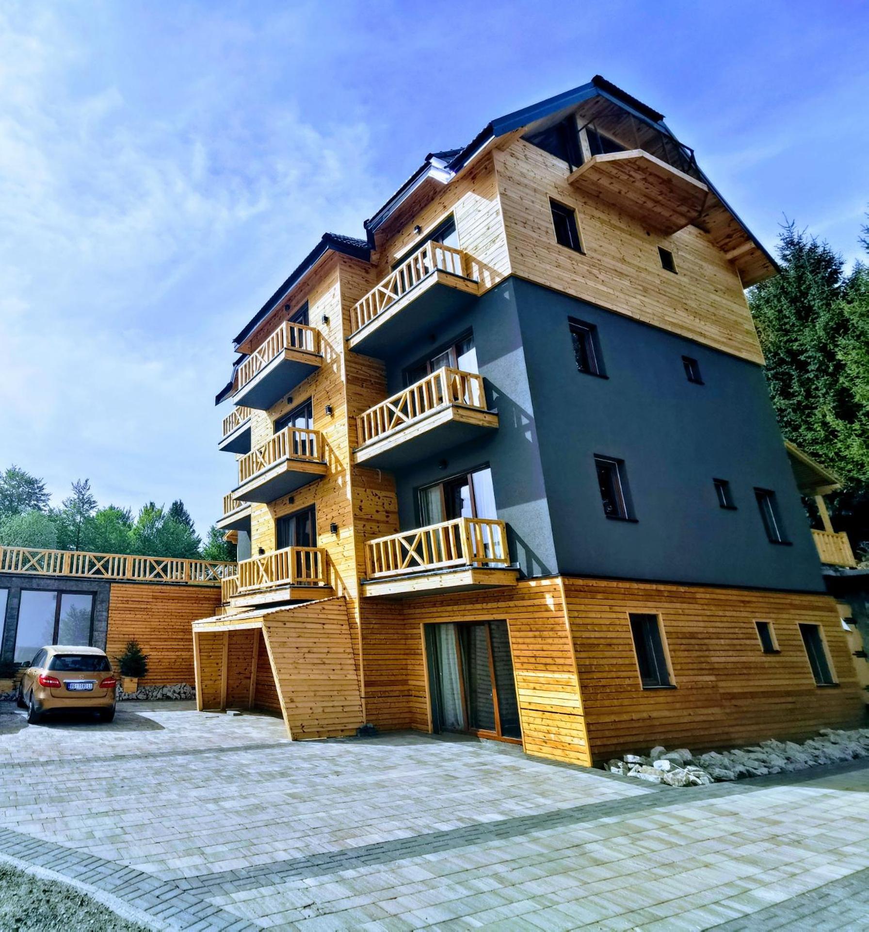 Chalet Vrhovi Kopaonika view 2