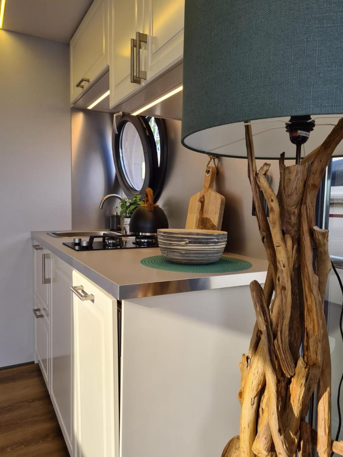 Otter Comfort klasse XL Houseboat