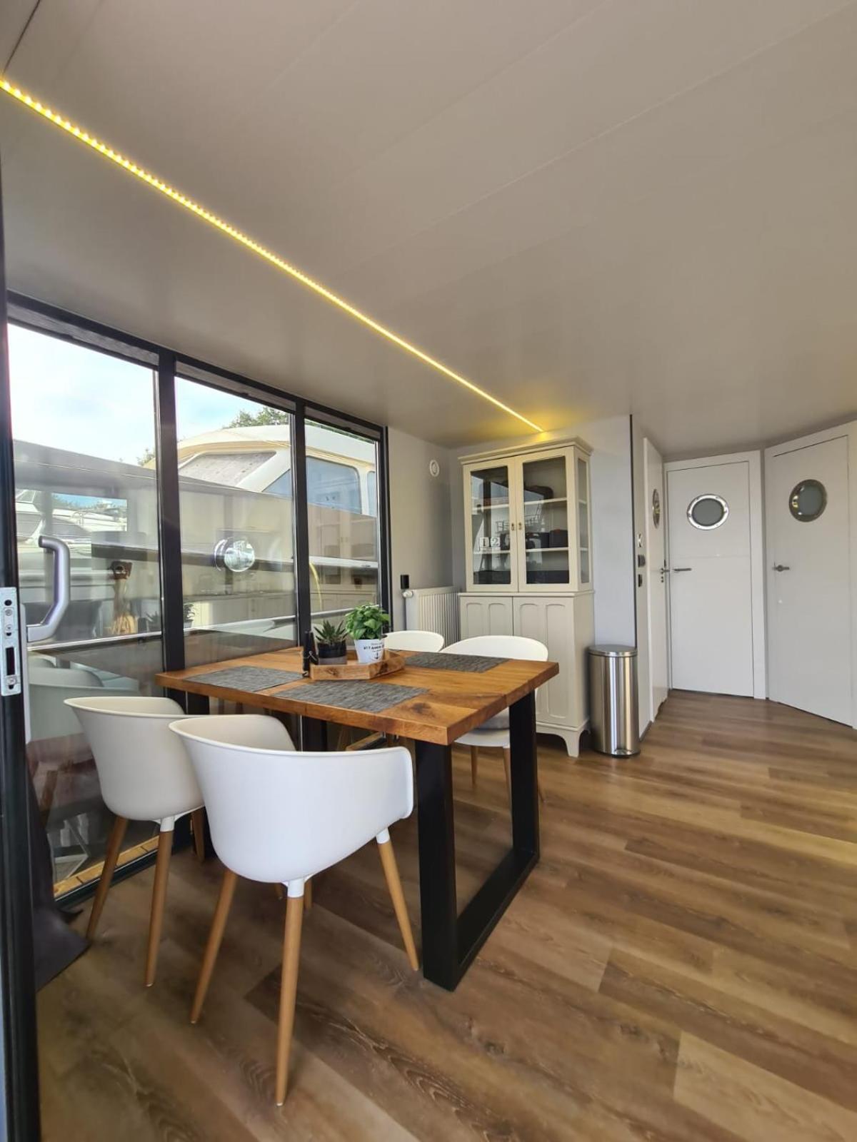Otter Comfort klasse XL Houseboat
