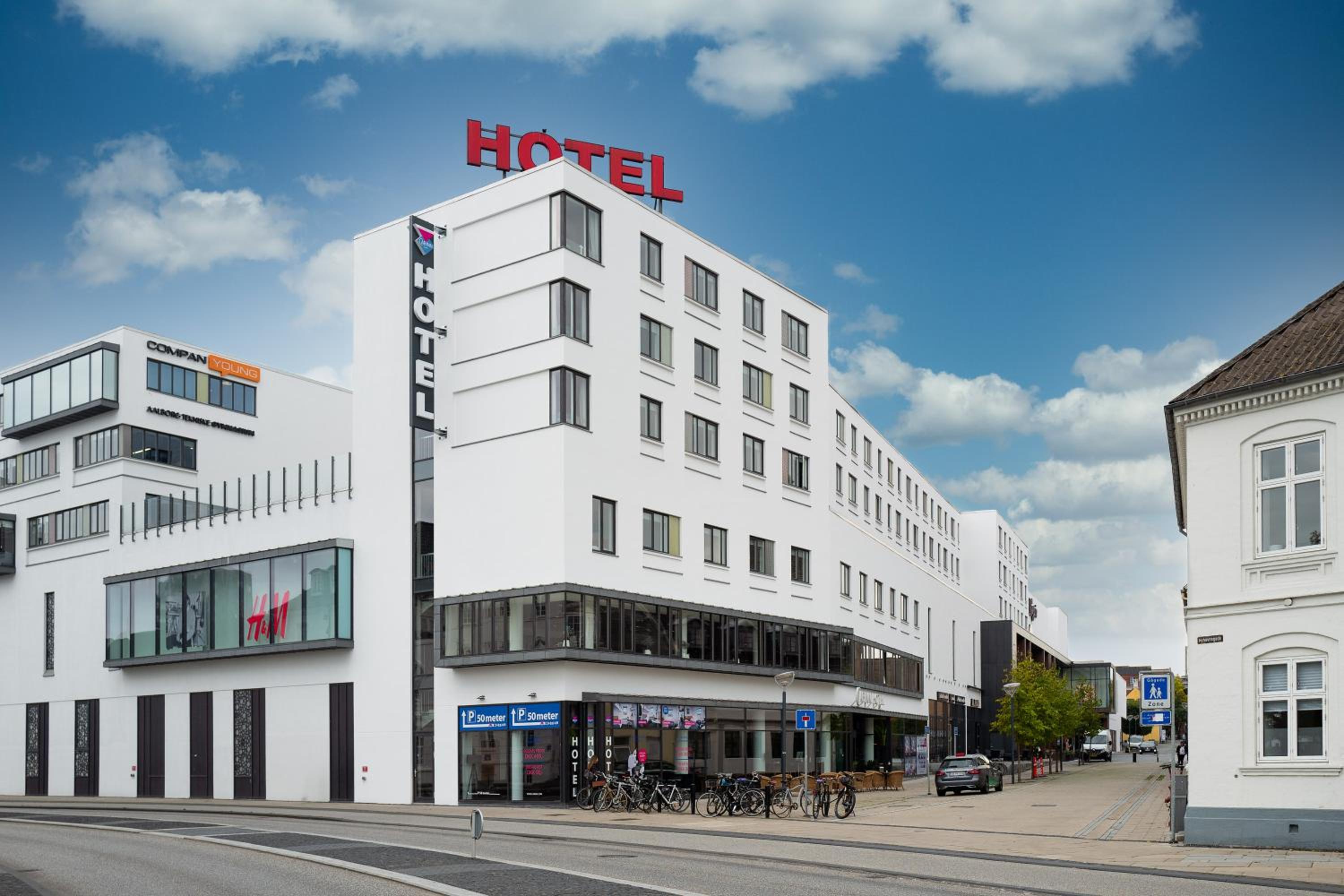 Aalborg Vacations - Cabinn Aalborg - Property Image 1