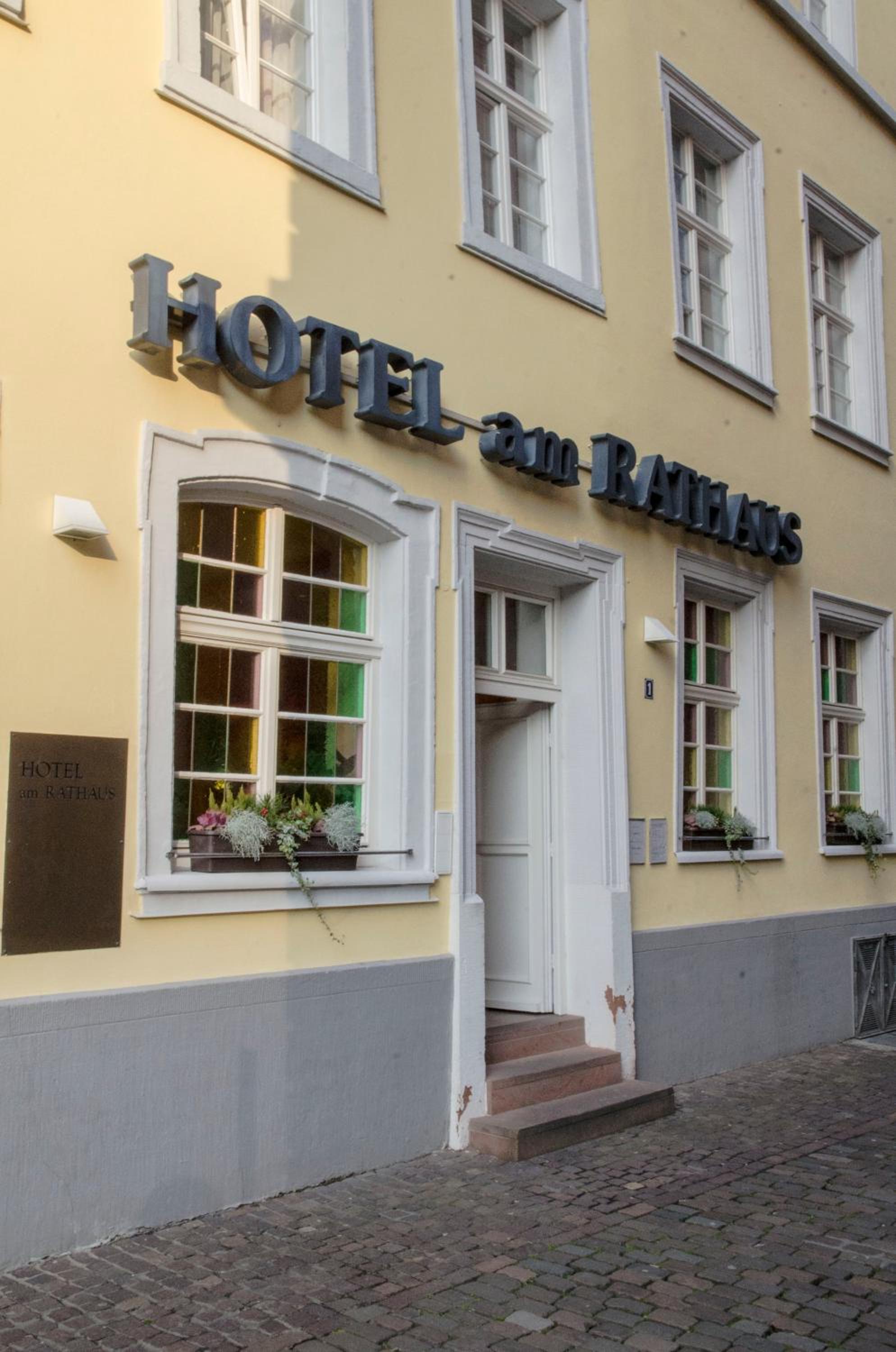 Hotel am Rathaus - Image 1
