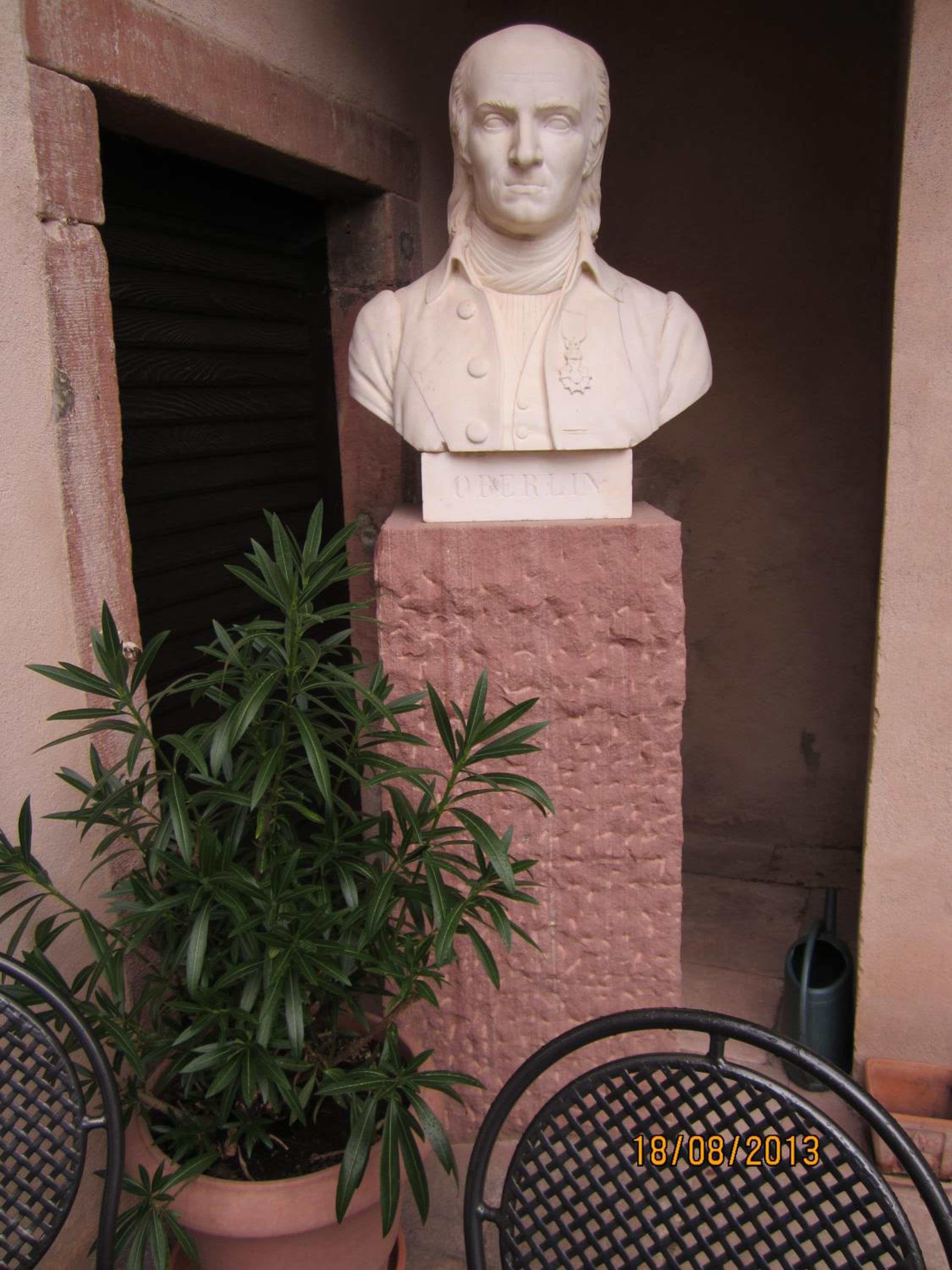 Photo 42