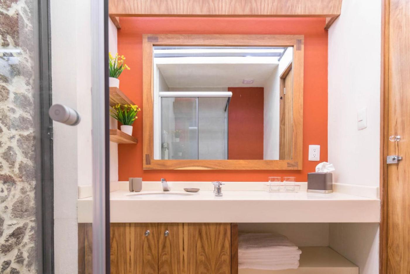 CASA SAUTO Suite Cathedral Views in Downtown