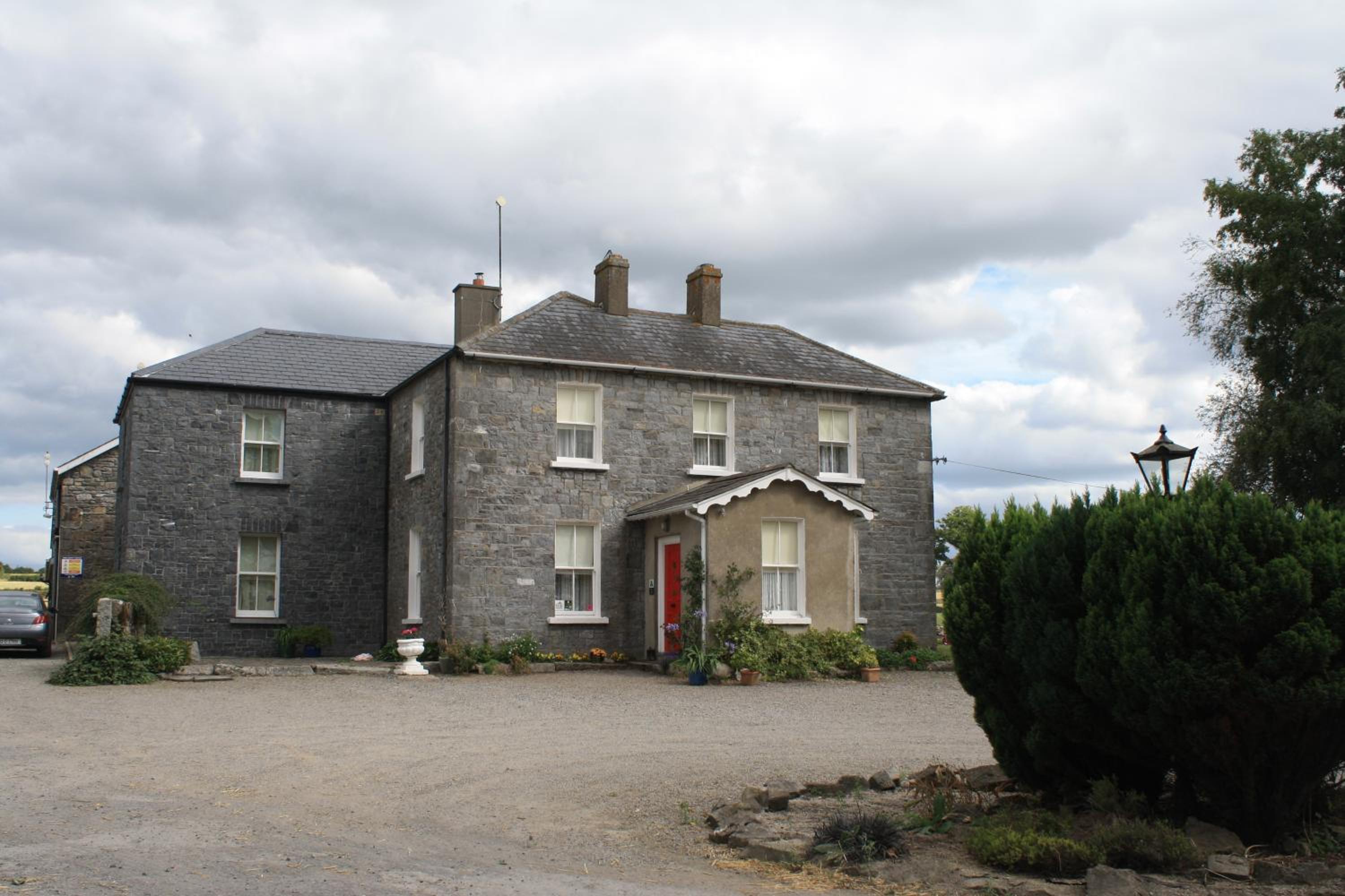 Moate Lodge