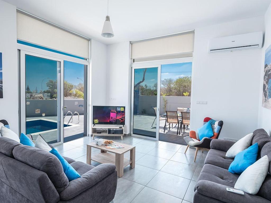 Villa Protaras Miramar, Luxury And New 5Bdr Protaras Villa With Pool