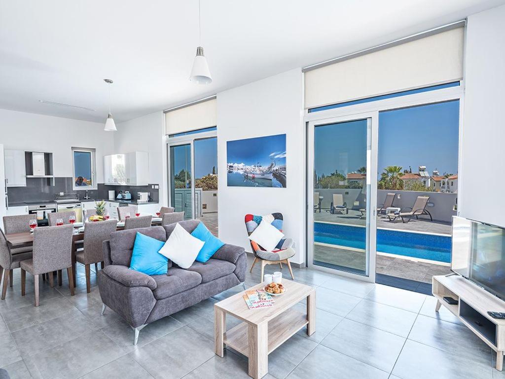 Villa Protaras Miramar, Luxury And New 5Bdr Protaras Villa With Pool