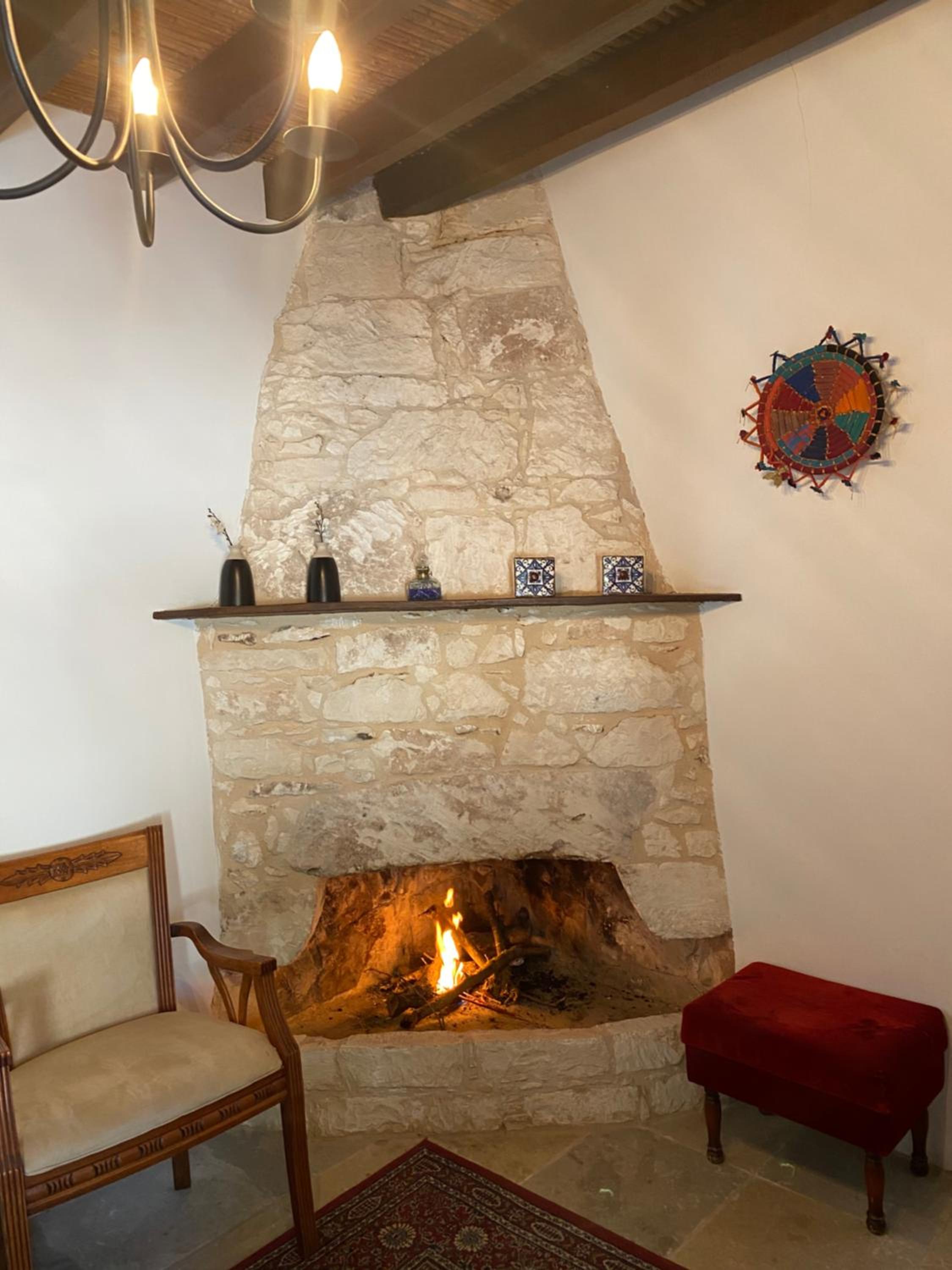 DROUSHIA CORNER HOUSE
