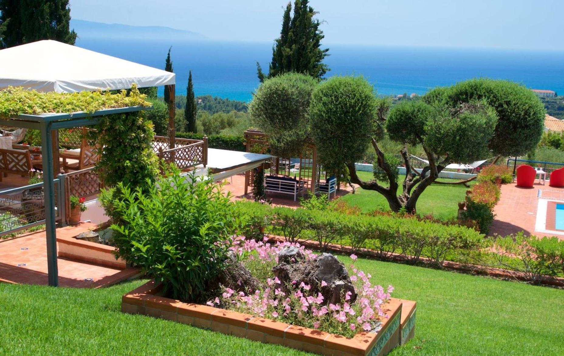 Felix Residence & Lucia Simona Villas