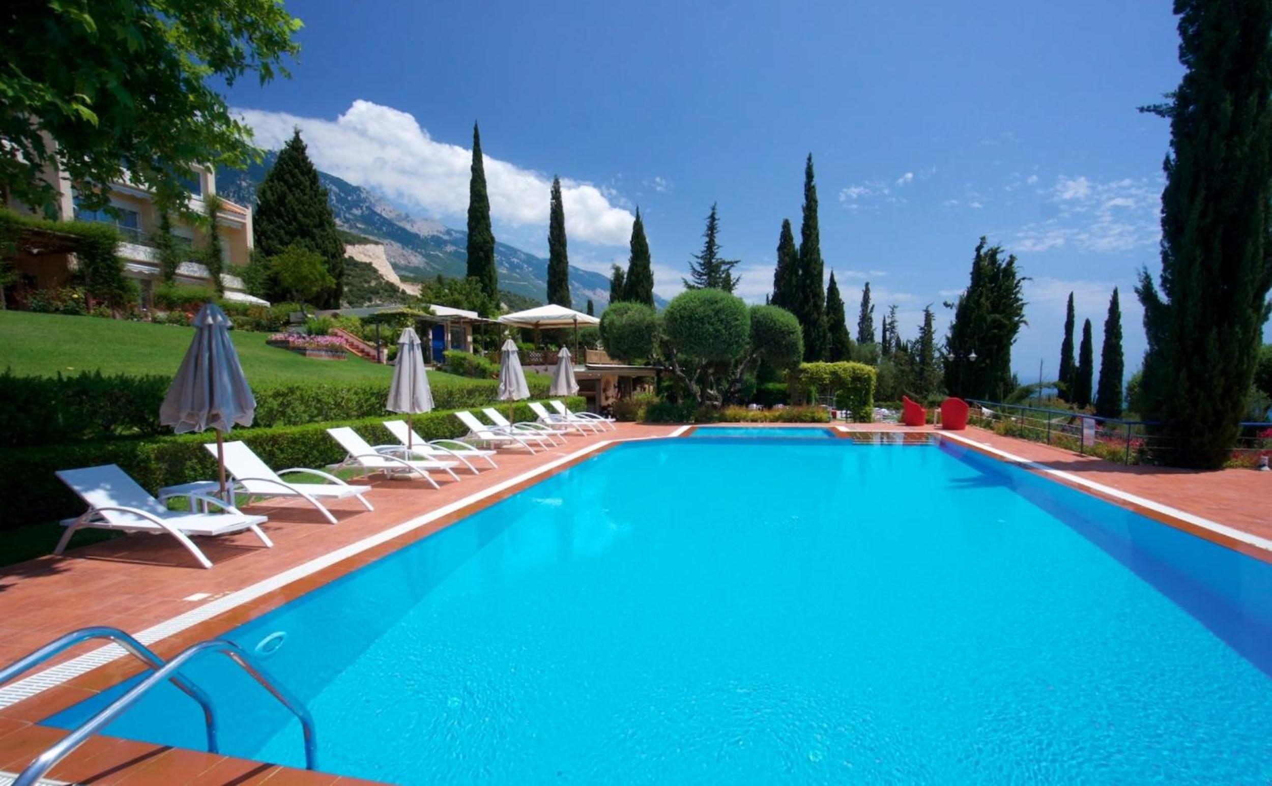 Felix Residence & Lucia Simona Villas