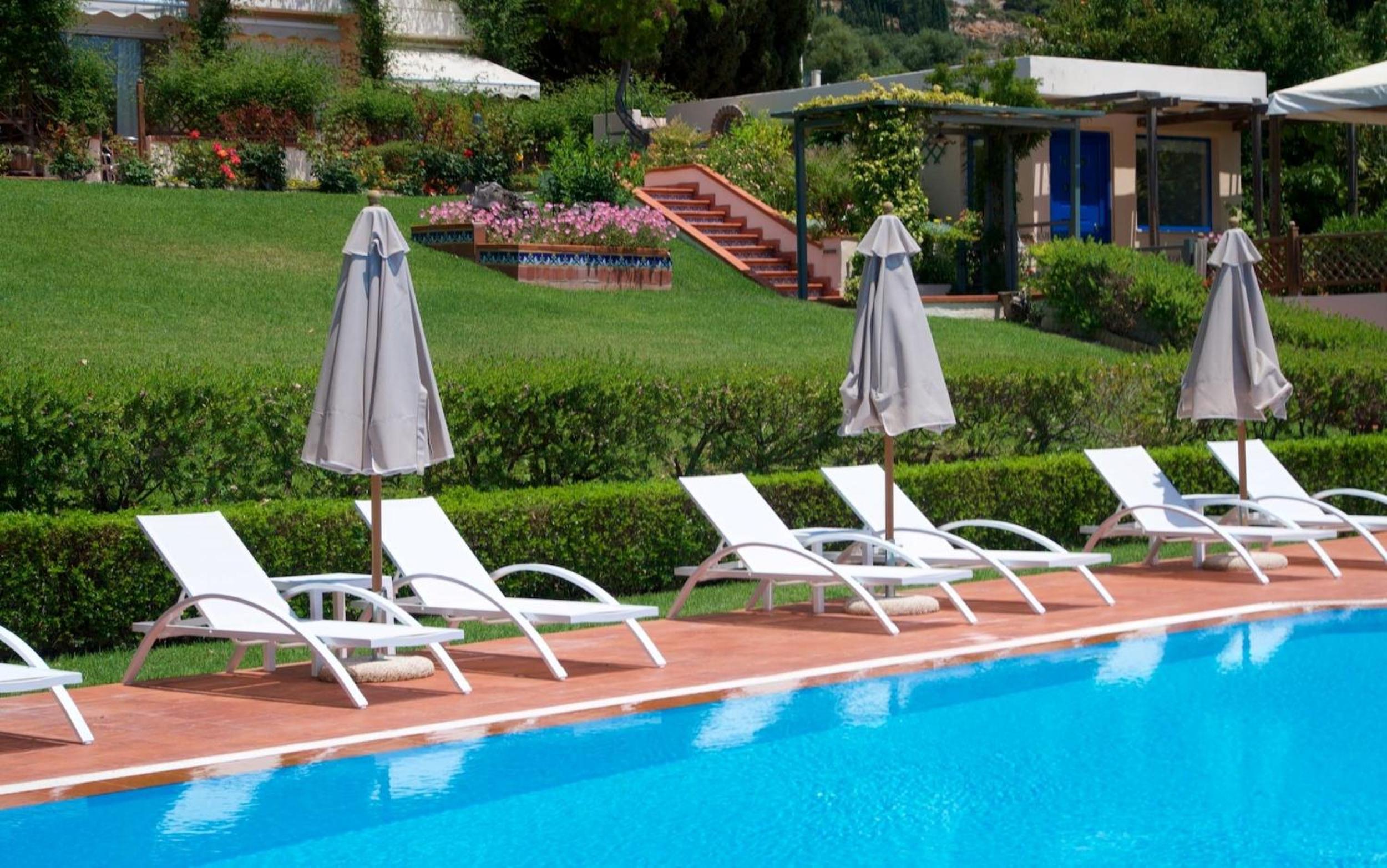 Felix Residence & Lucia Simona Villas