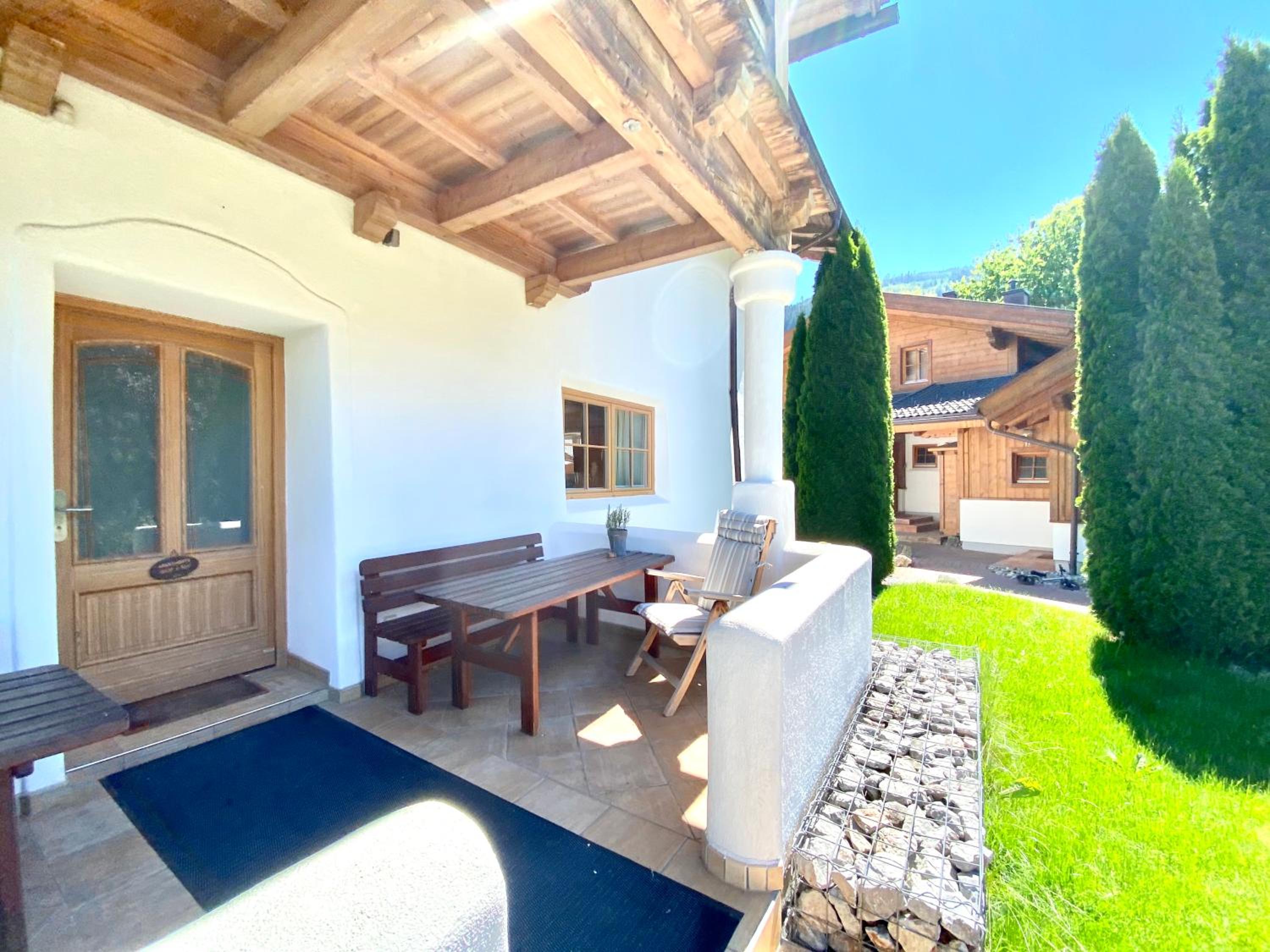 Dorfchalets & Apartments - in Kaprun centre including FREE entry Tauern Spa and Summer Card