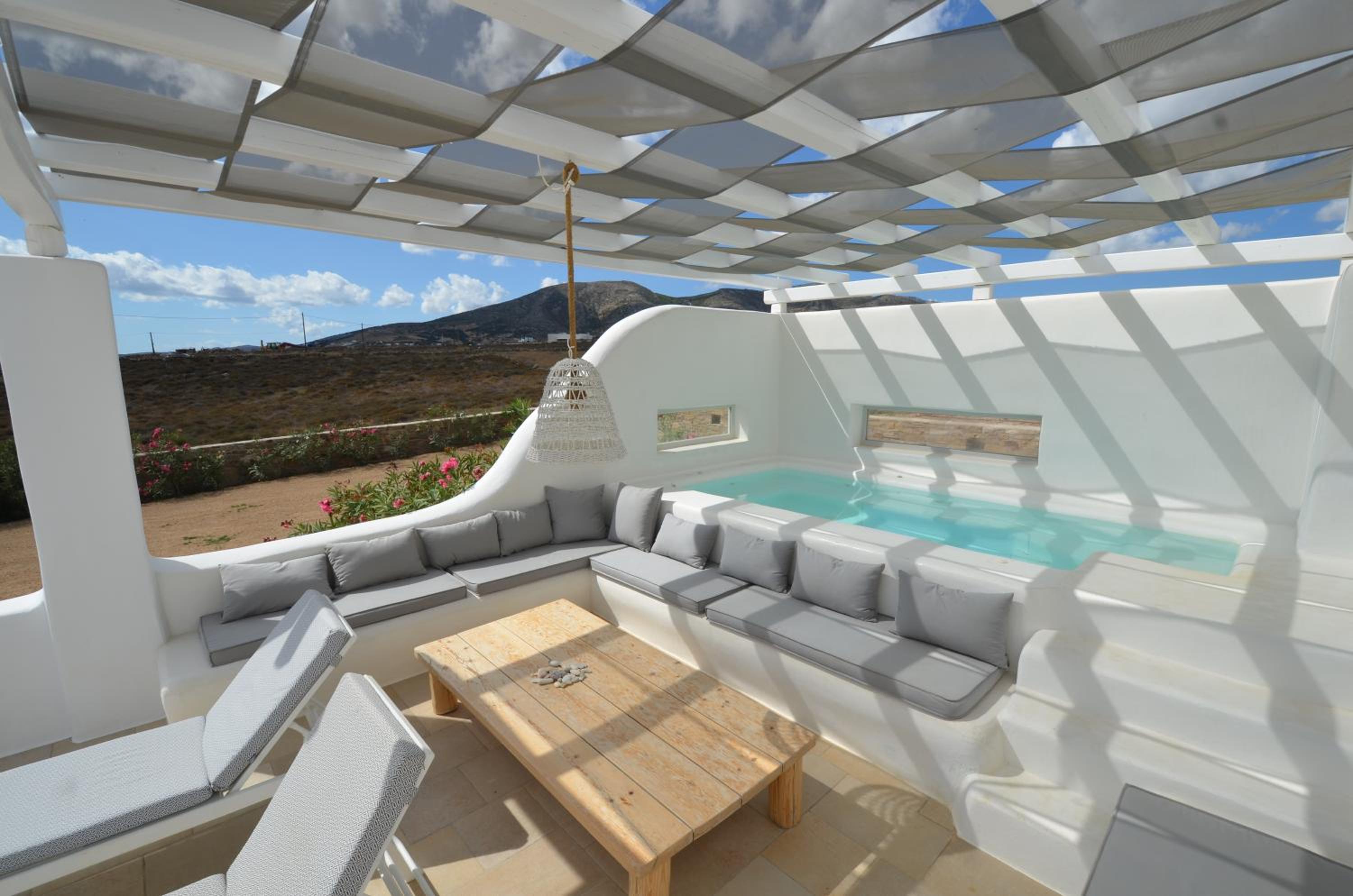 Villa LIMANI Paros view 3