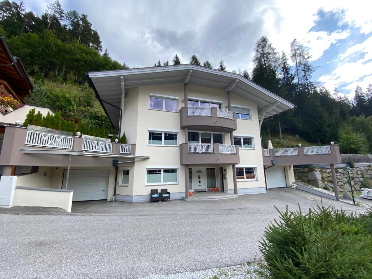 Ferien Haus - Ferienwohnung Lorena view 2