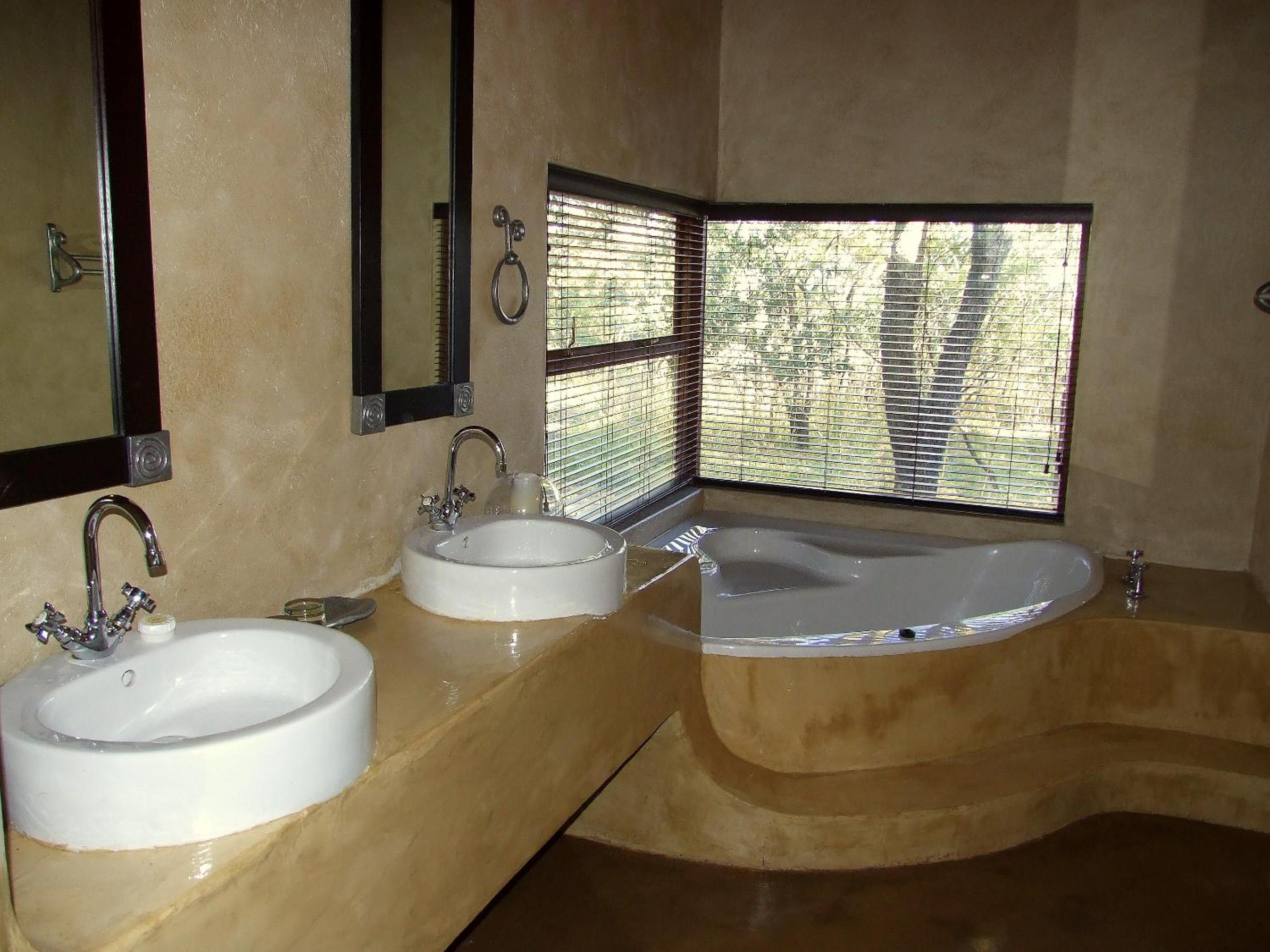 Thornhill Safari Lodge