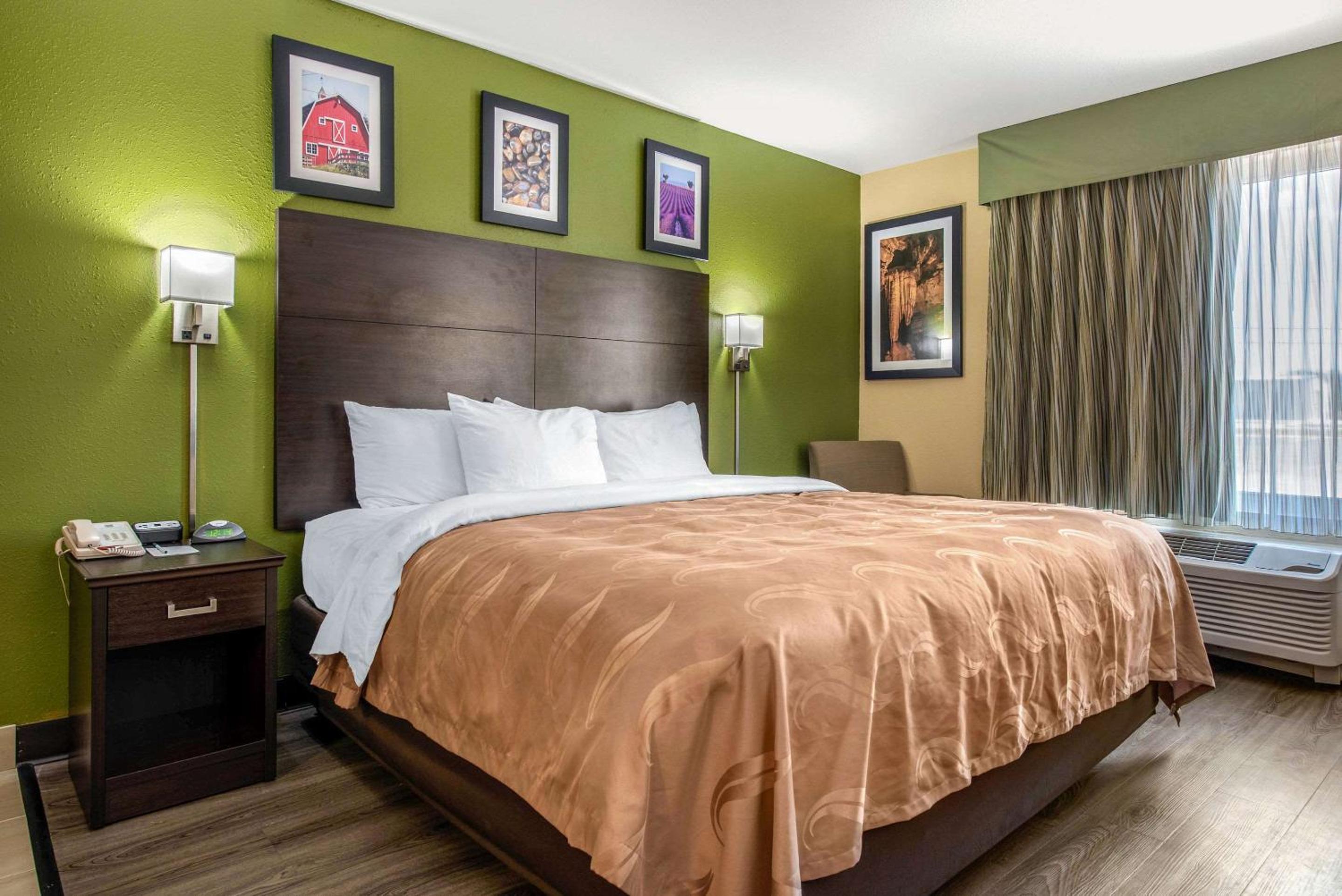 Quality Inn & Suites Brandenburg - Fort Knox, Foto 35