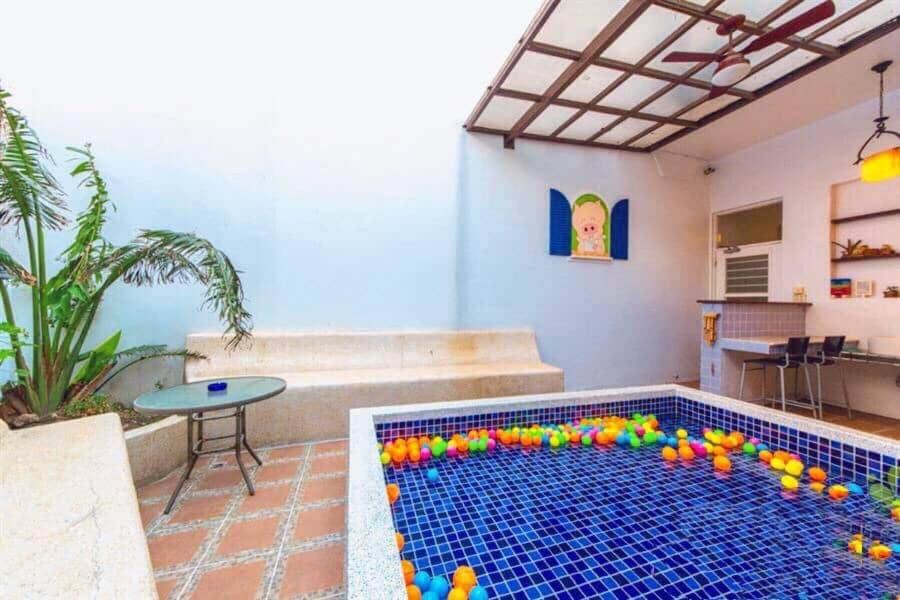 墾丁PigHouse 豬窩親子包棟B館