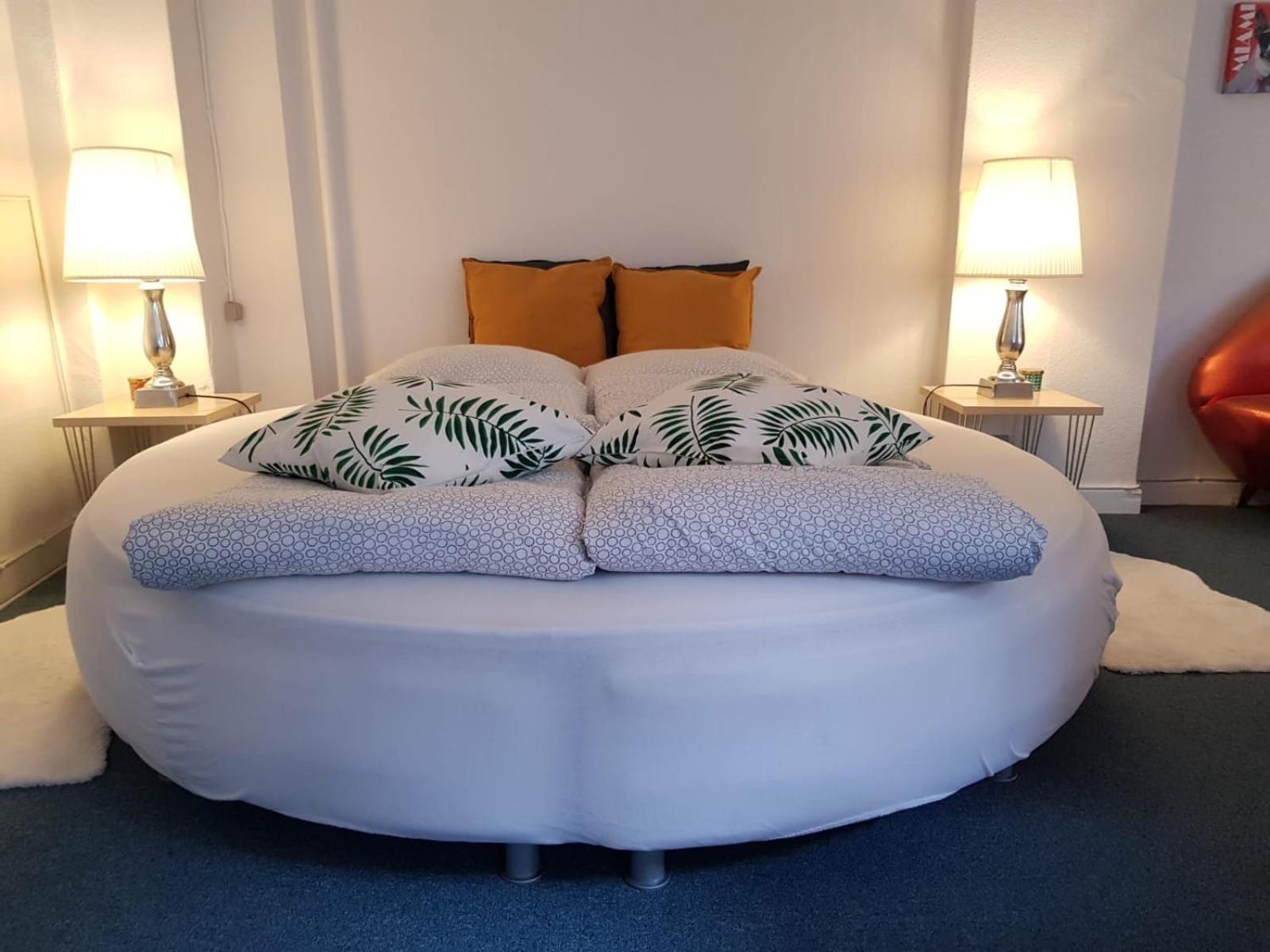 Cozy Studio Apartment right next to the City Hall view 5