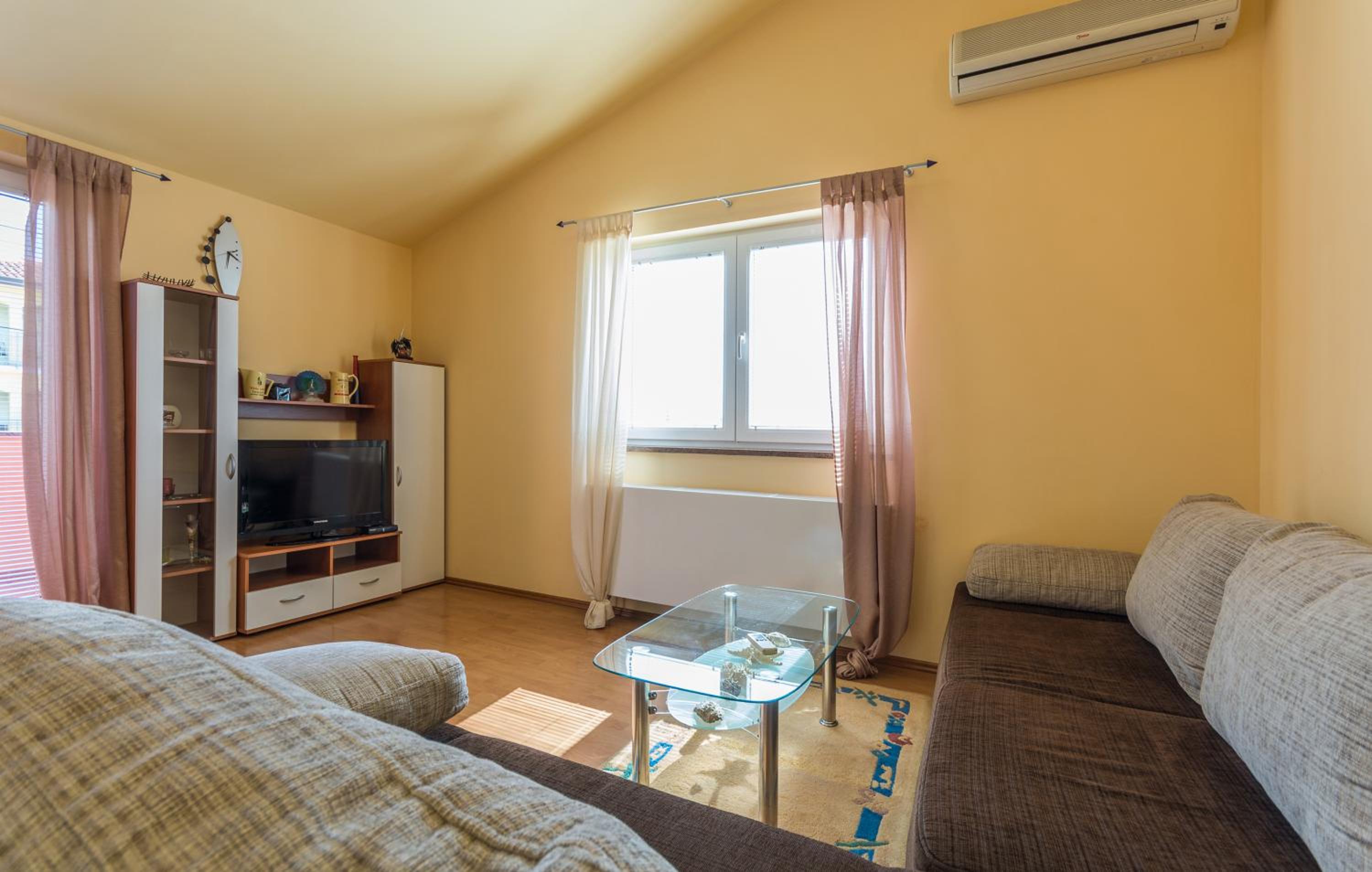Apartman Stela view 3