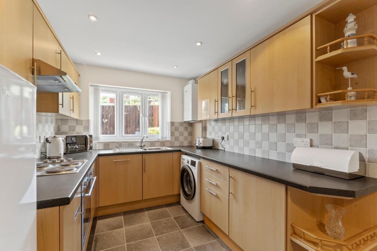 The Pink House, Paignton view 3