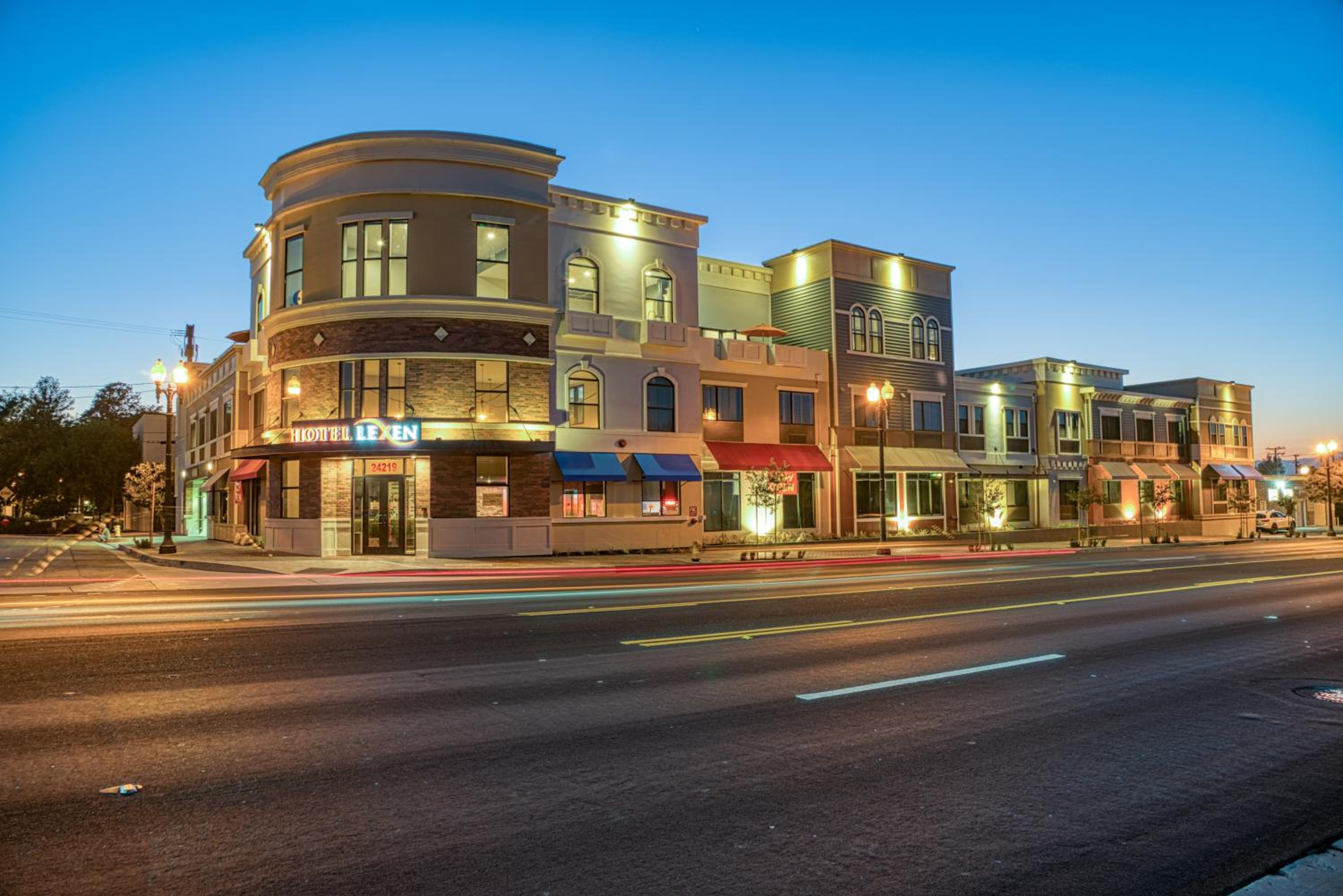 Hotel Lexen Newhall Santa Clarita - Near Six Flags Magic Mountain - Property Image 78