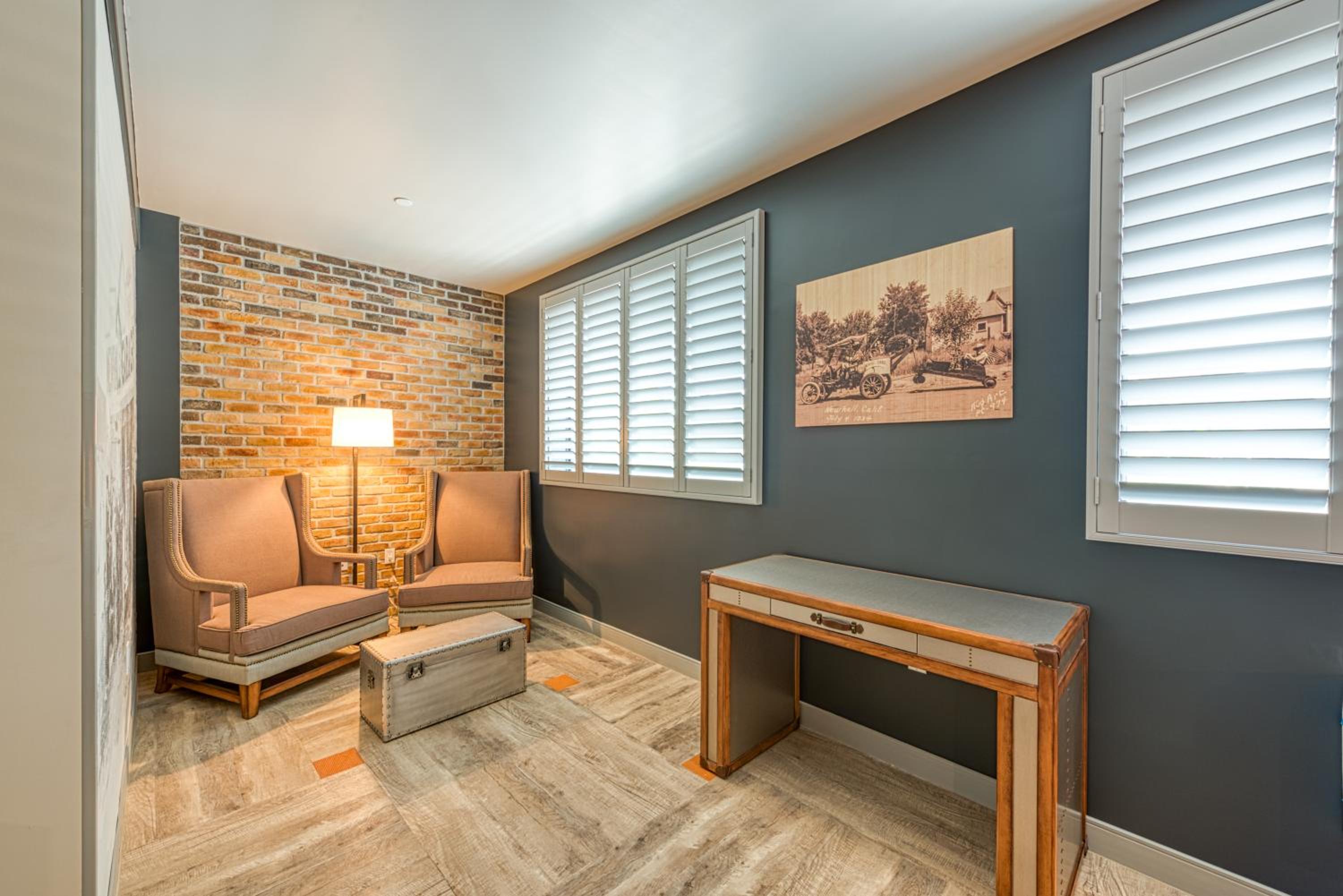 Hotel Lexen Newhall Santa Clarita - Near Six Flags Magic Mountain - Property Image 82