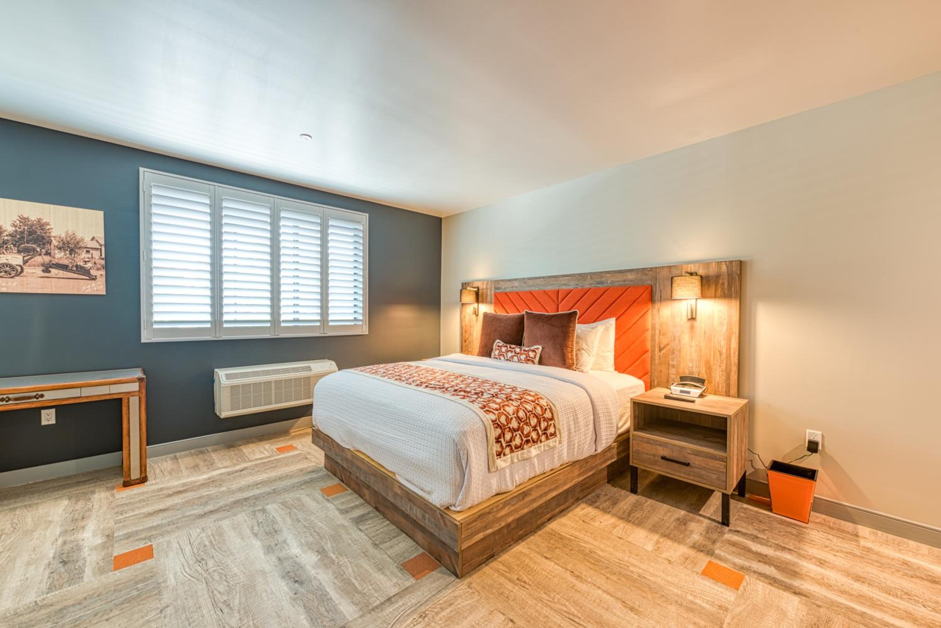 Hotel Lexen Newhall Santa Clarita - Near Six Flags Magic Mountain - Property Image 81