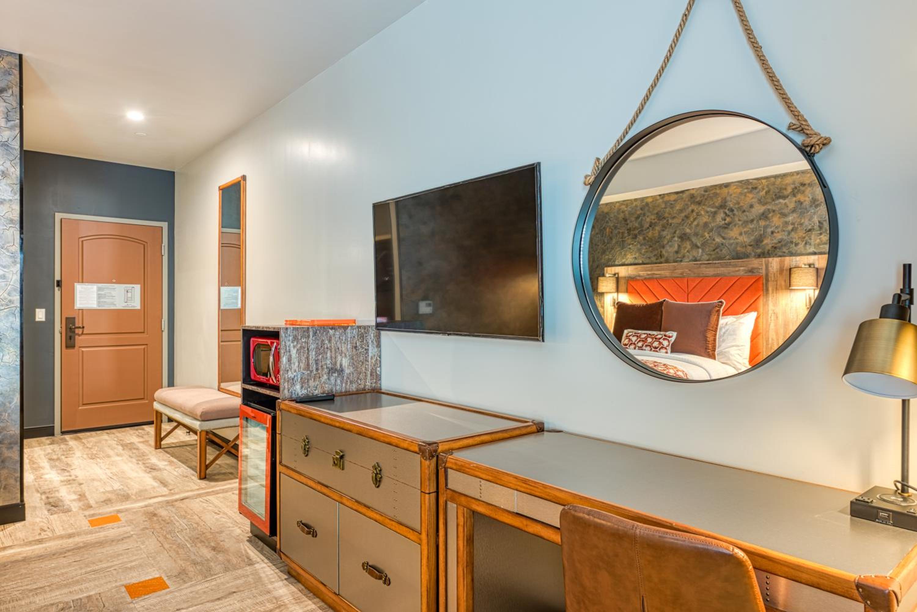 Hotel Lexen Newhall Santa Clarita - Near Six Flags Magic Mountain - Property Image 45
