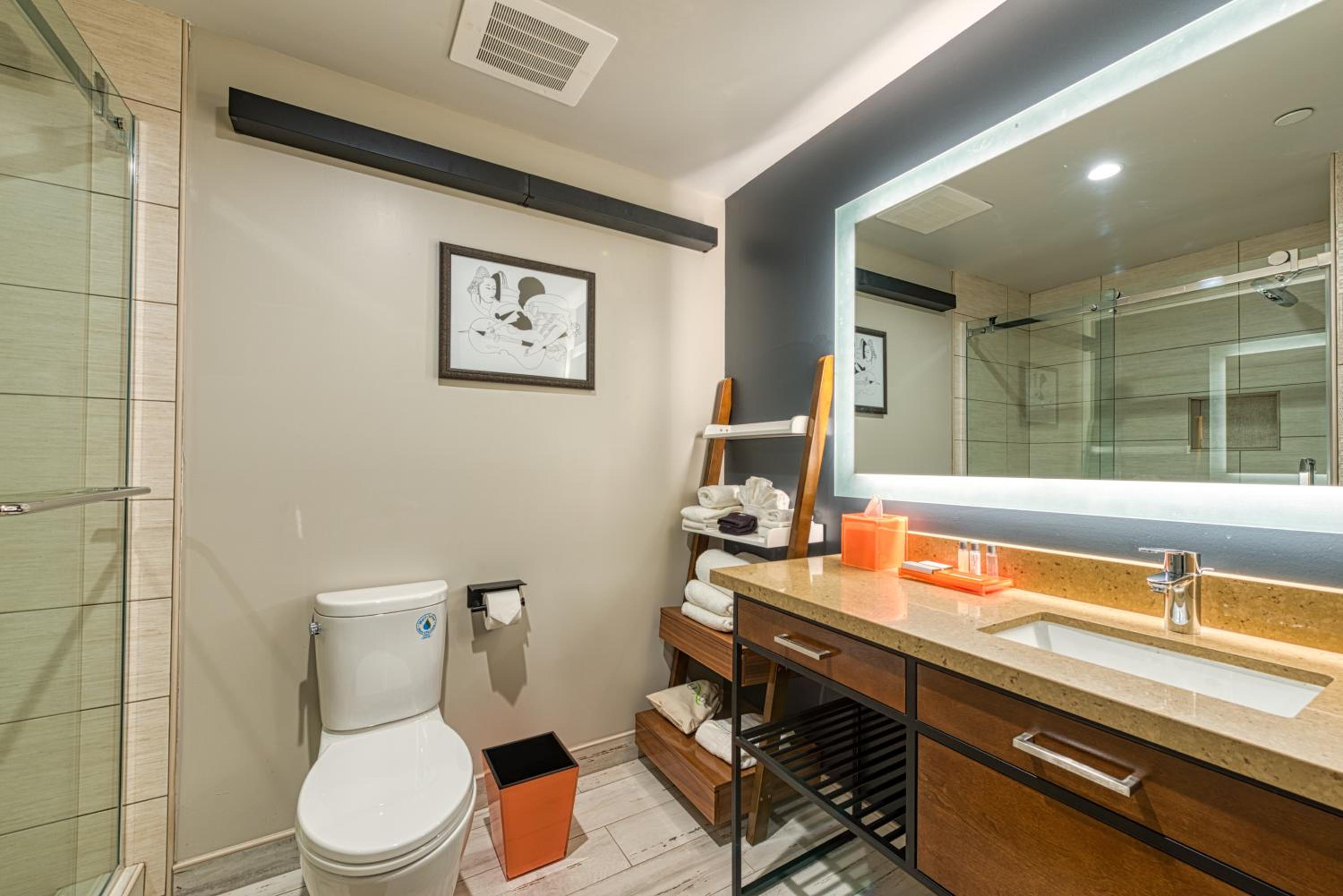 Hotel Lexen Newhall Santa Clarita - Near Six Flags Magic Mountain - Property Image 36