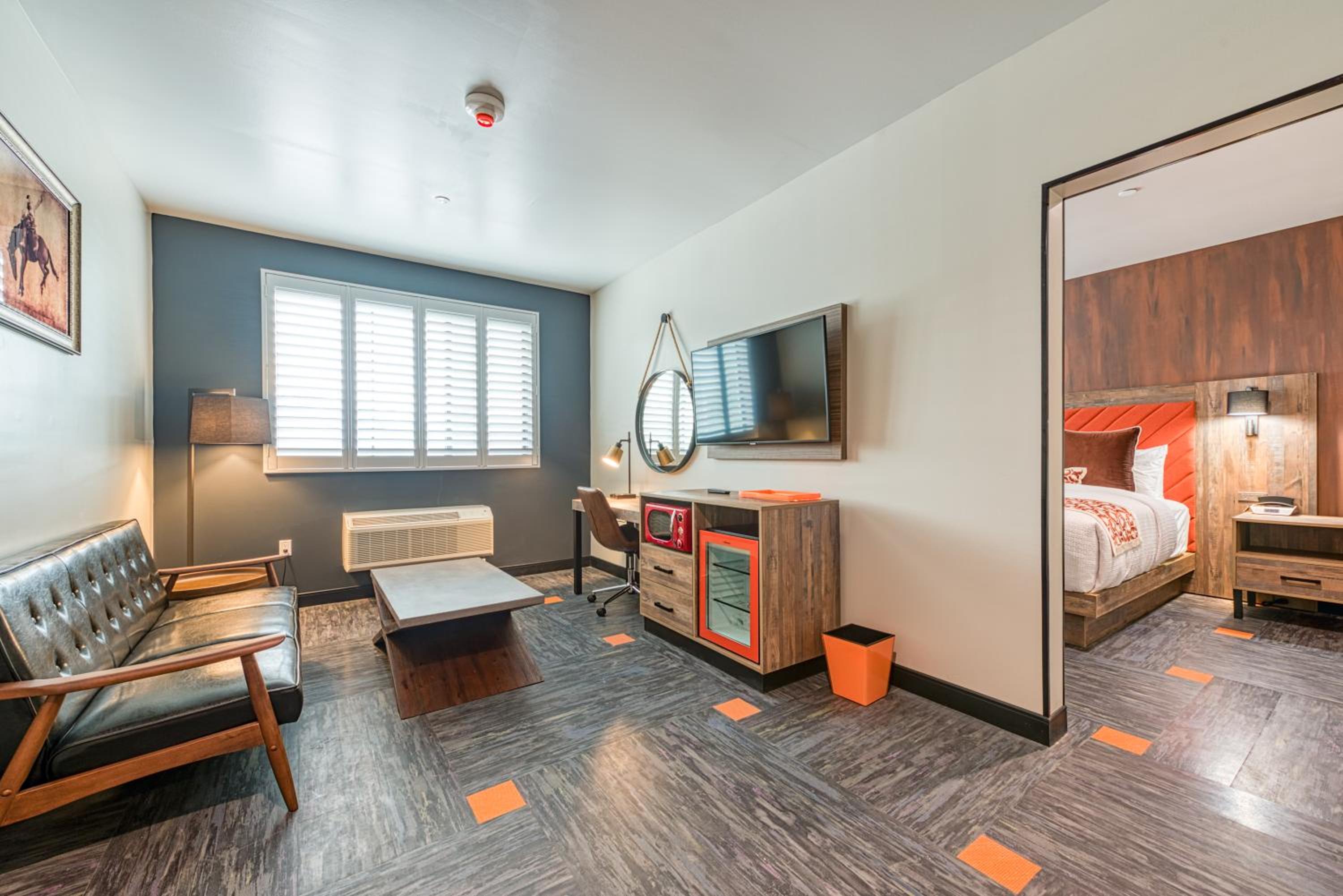 Hotel Lexen Newhall Santa Clarita - Near Six Flags Magic Mountain - Property Image 58