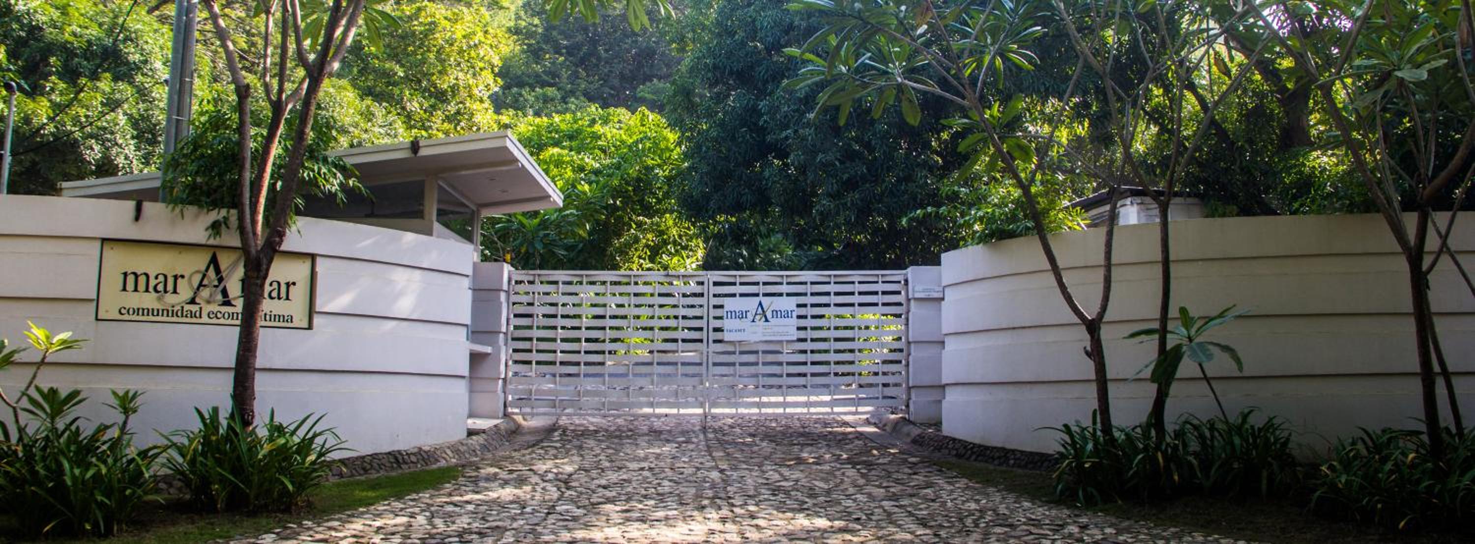 marAmar Bungalows by STH view 2