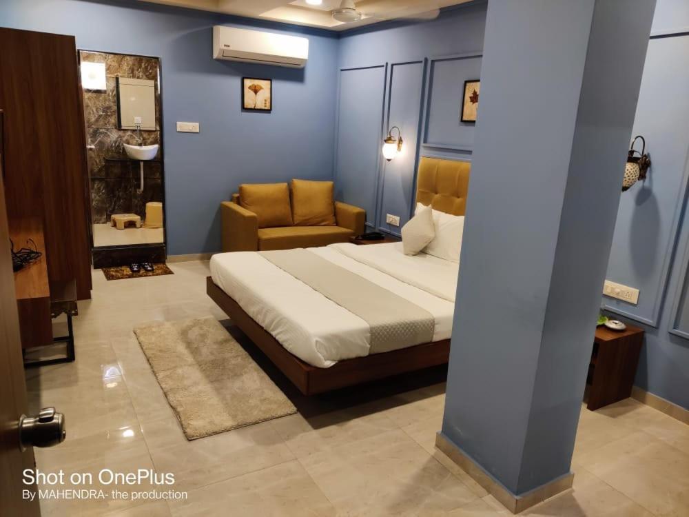 Hotel Radha krishna view 4